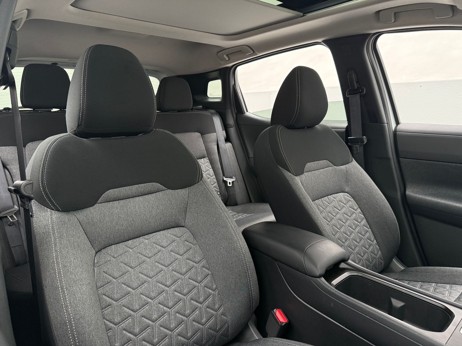 Thumbnail: 2026 Nissan Kicks - 2