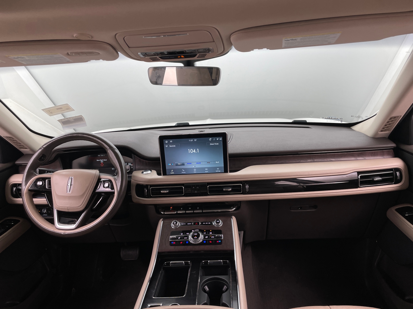 Thumbnail: 2023 Lincoln Aviator - 2