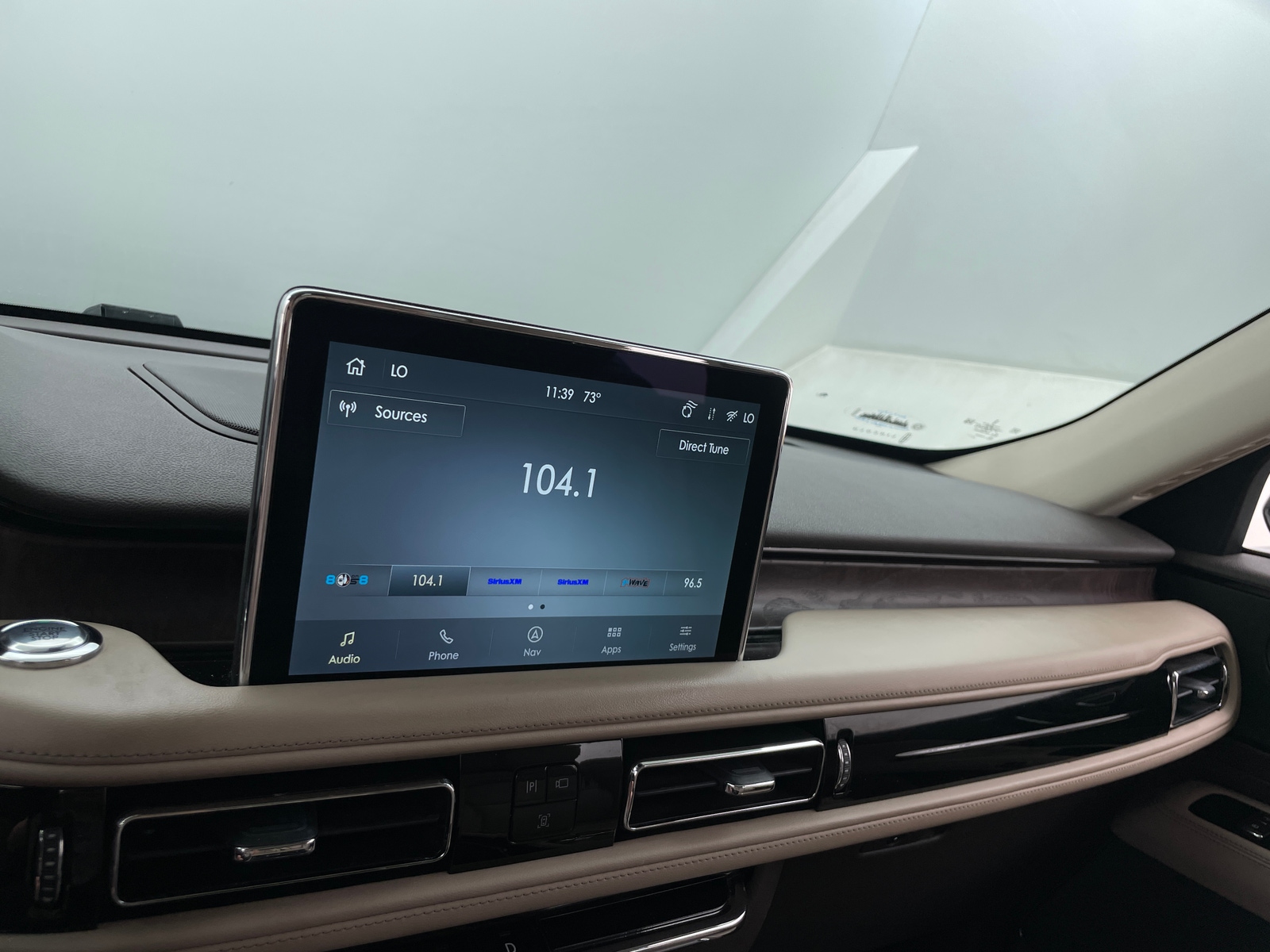 Thumbnail: 2023 Lincoln Aviator - 3