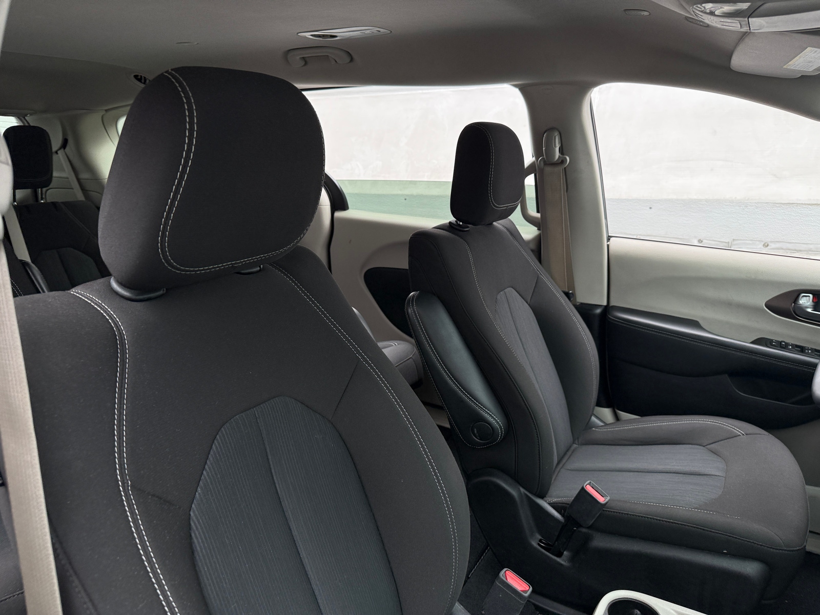 Thumbnail: 2023 Chrysler Voyager - 2