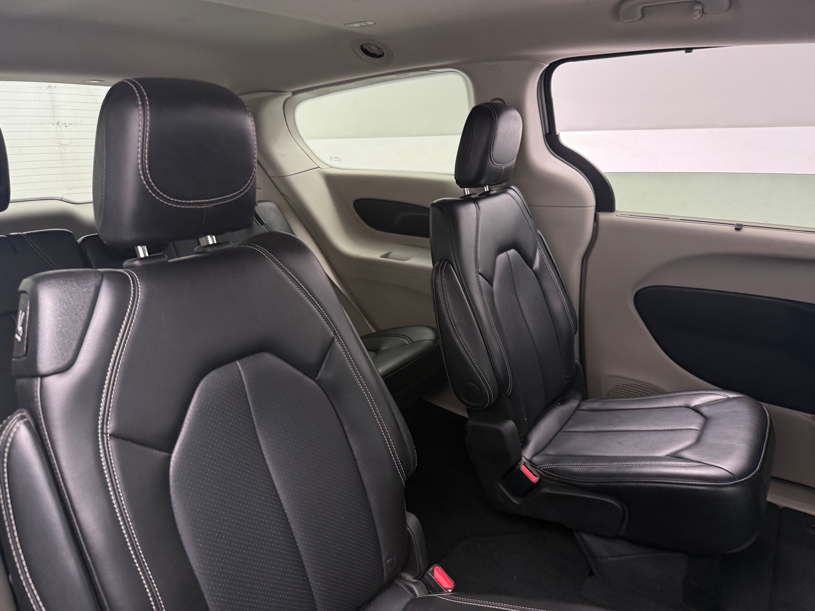 Thumbnail: 2024 Chrysler Pacifica - 5