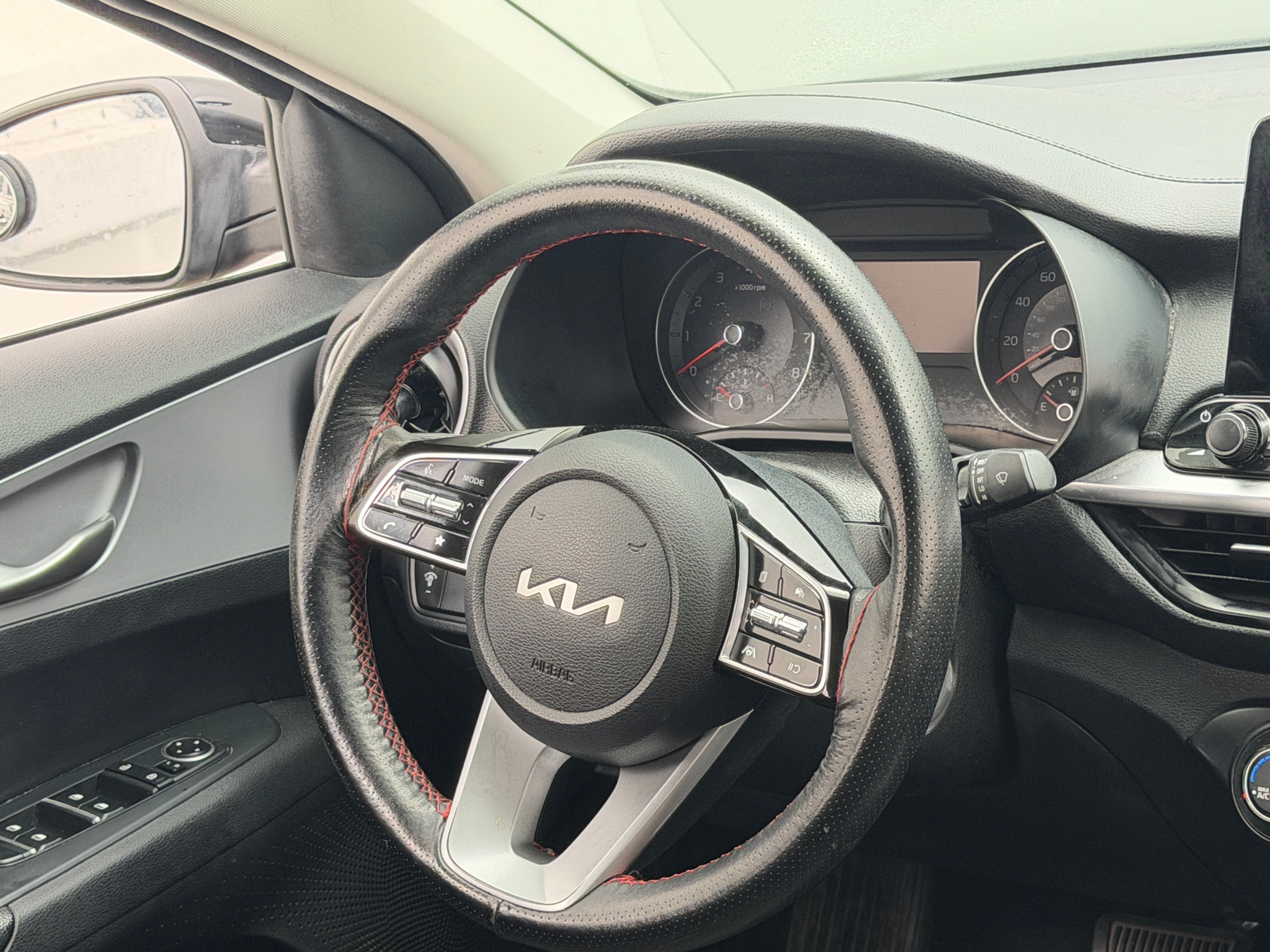 Thumbnail: 2022 Kia Forte - 5