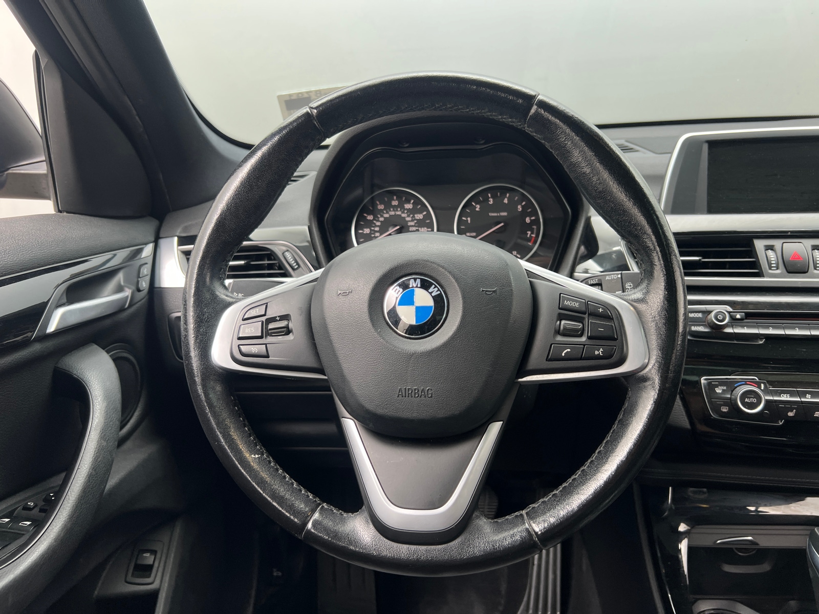 Thumbnail: 2016 BMW X1 - 4