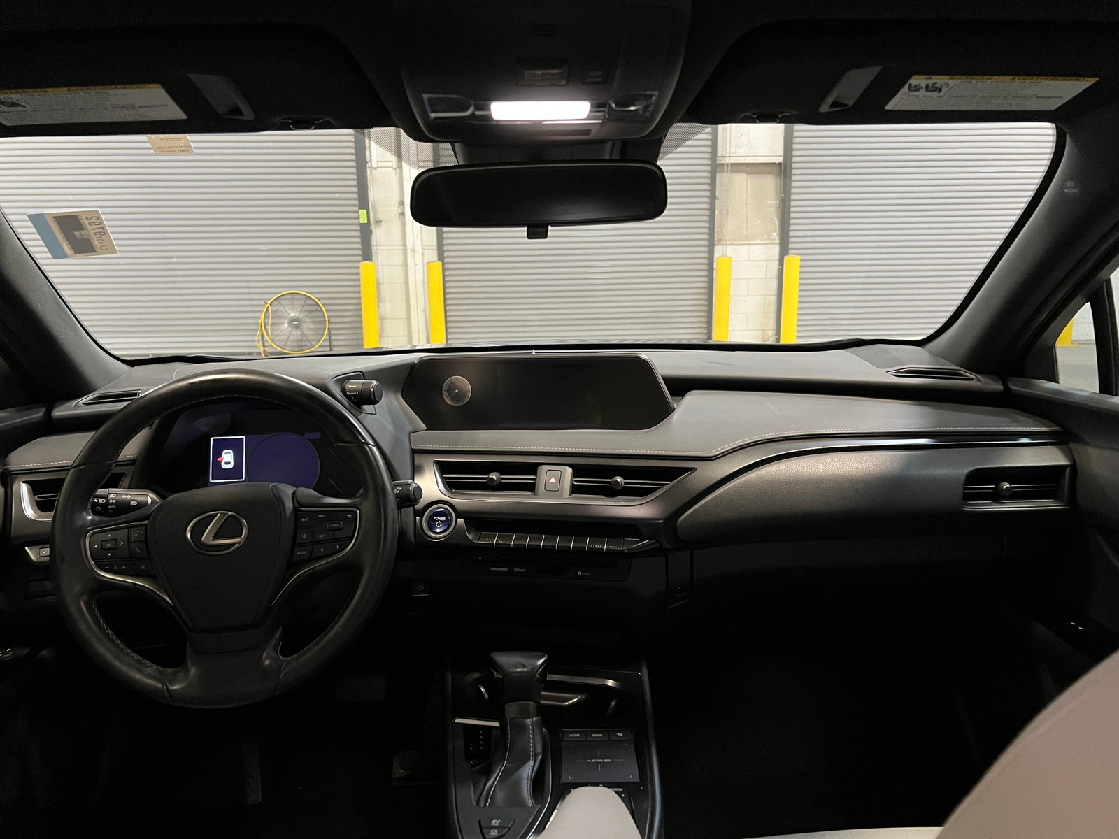 Thumbnail: 2022 Lexus UX - 2