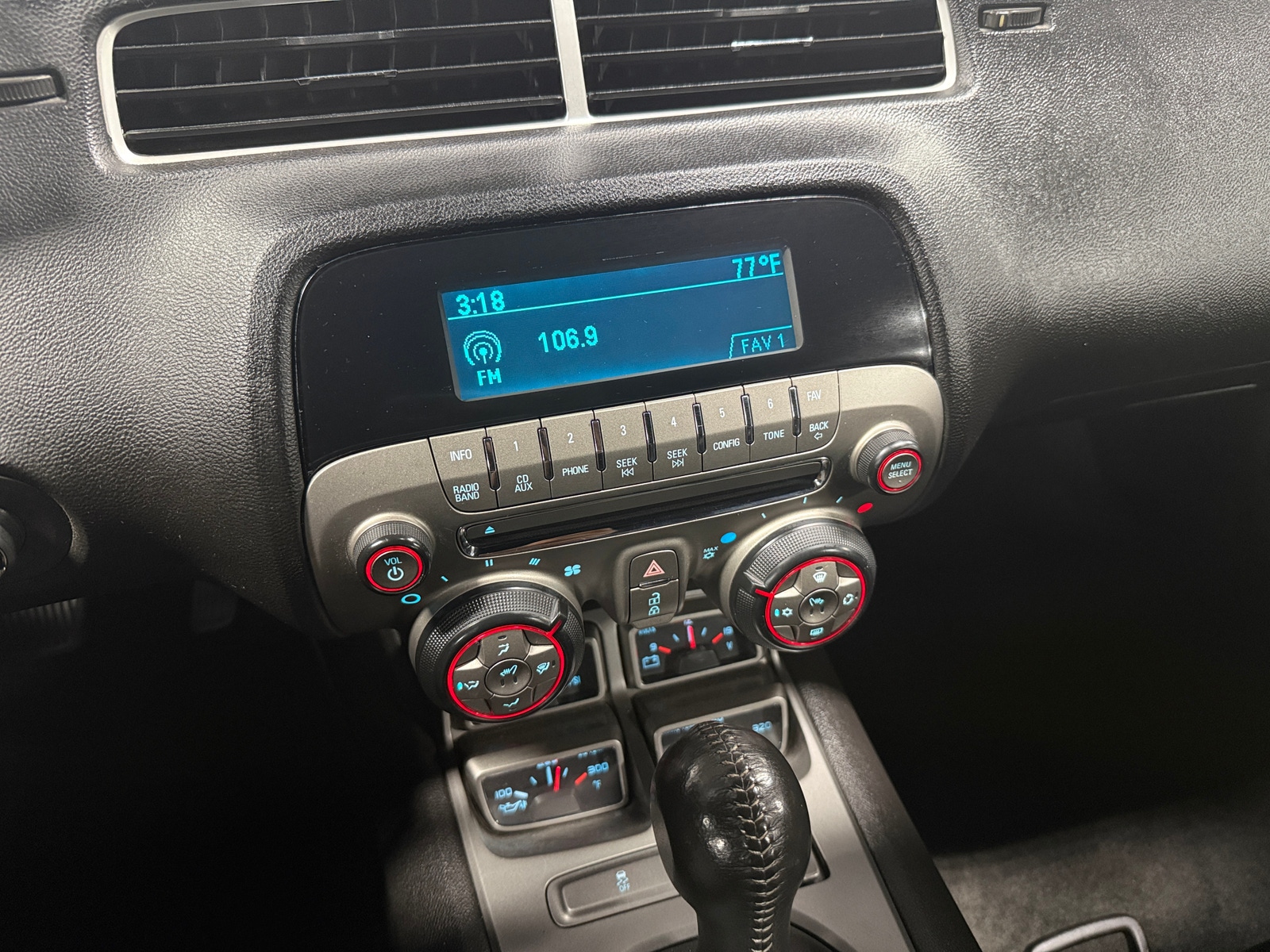 Thumbnail: 2011 Chevrolet Camaro - 3