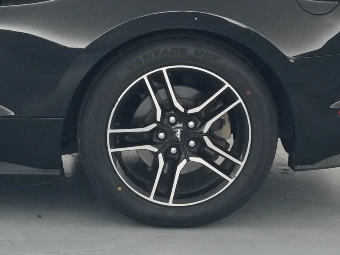 2018 Ford Mustang EcoBoost Premium - Photo 17