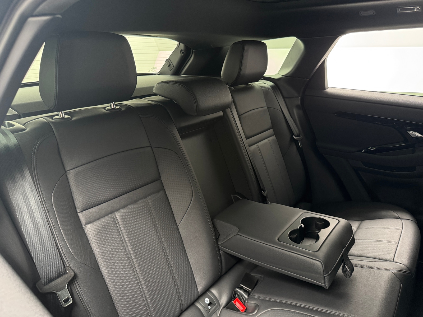 Thumbnail: 2026 Land Rover Range Rover Evoque - 5