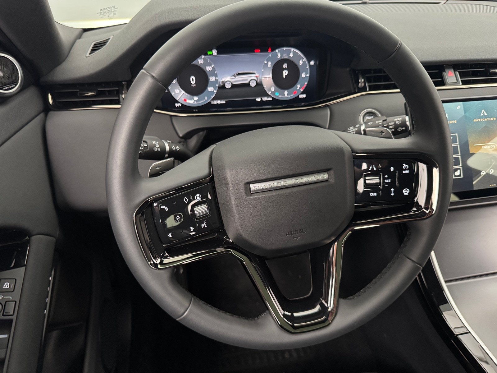 Thumbnail: 2026 Land Rover Range Rover Evoque - 4