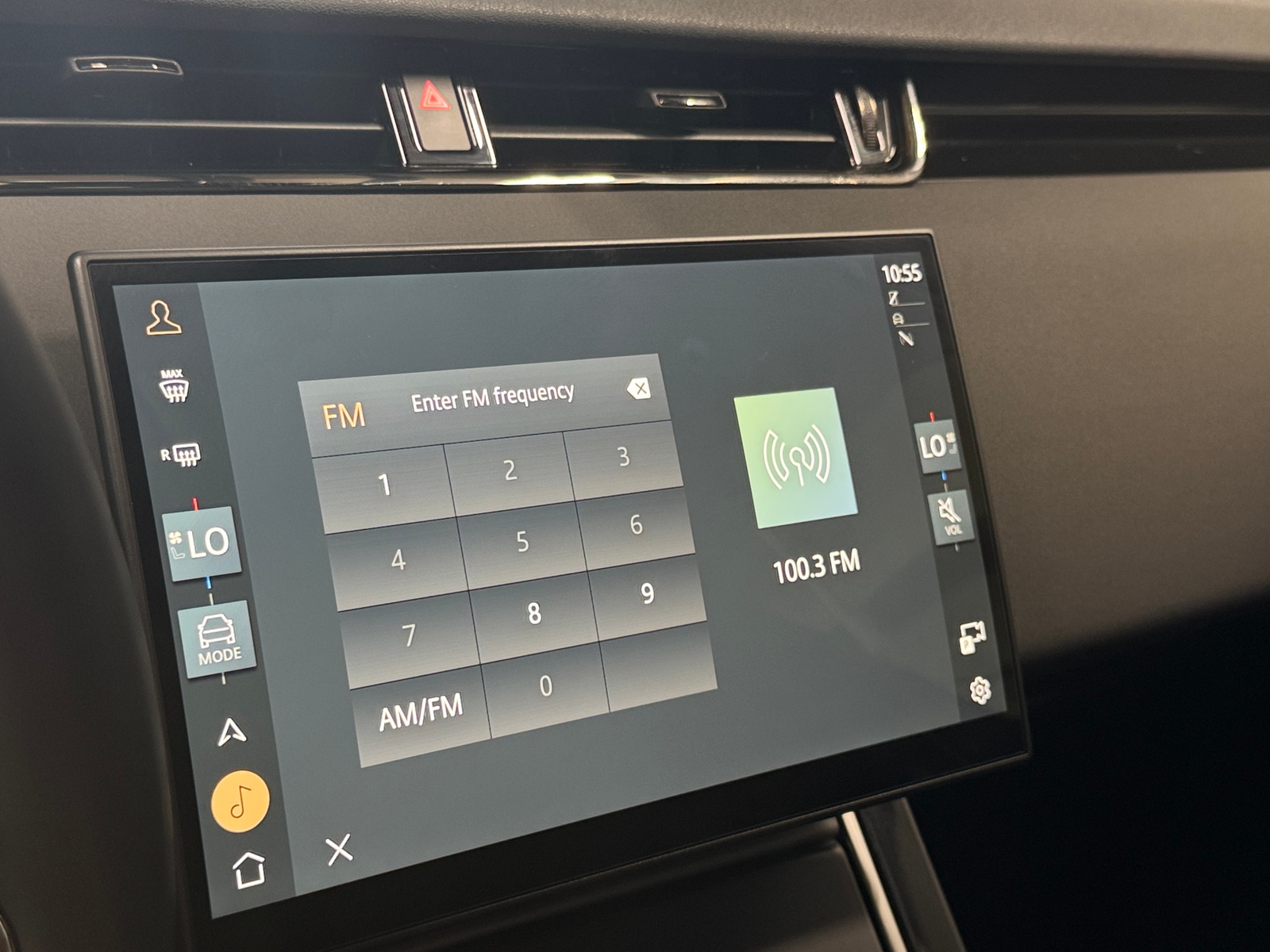 Thumbnail: 2026 Land Rover Range Rover Evoque - 3