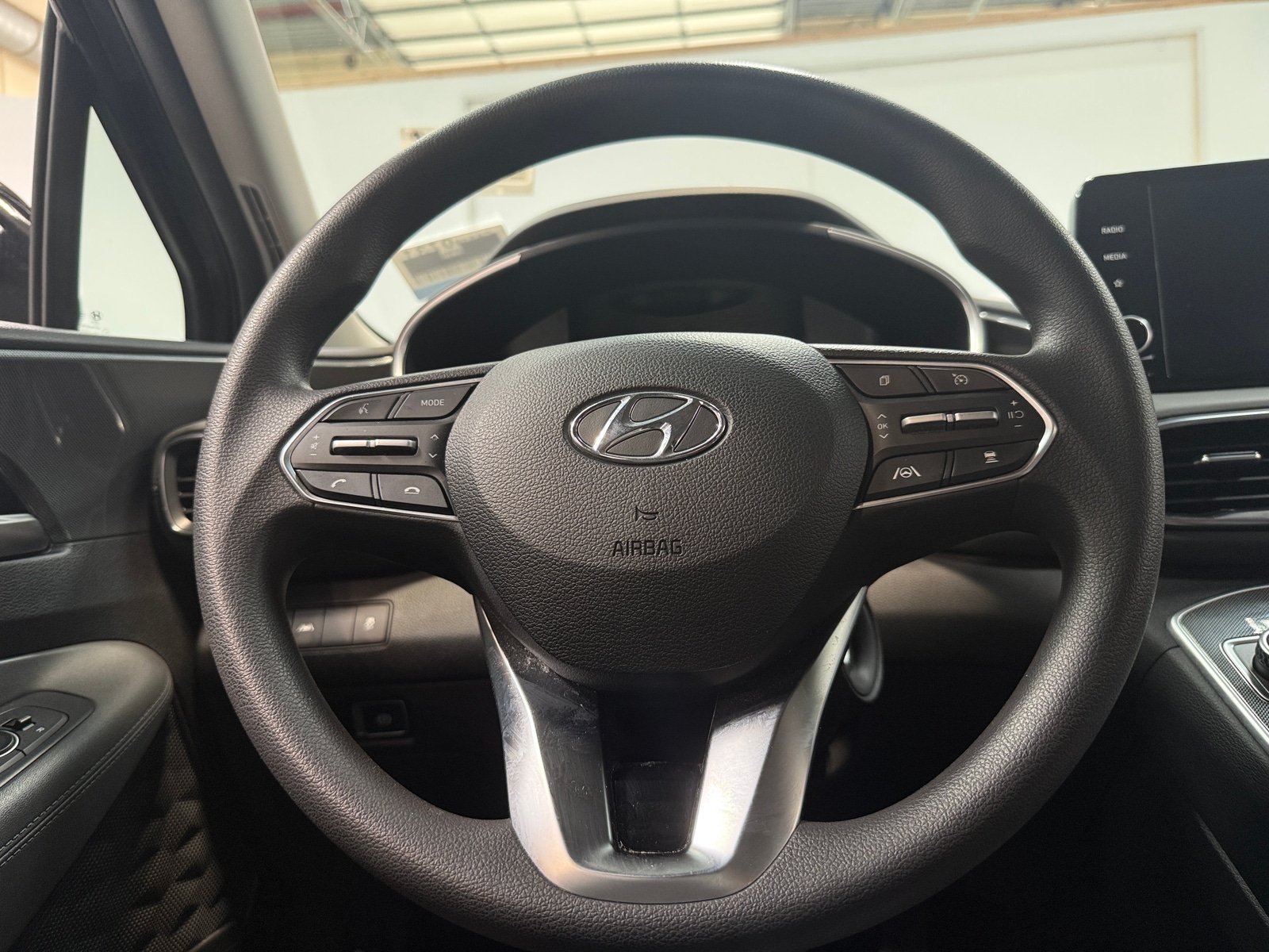 Thumbnail: 2023 Hyundai Santa Fe - 5
