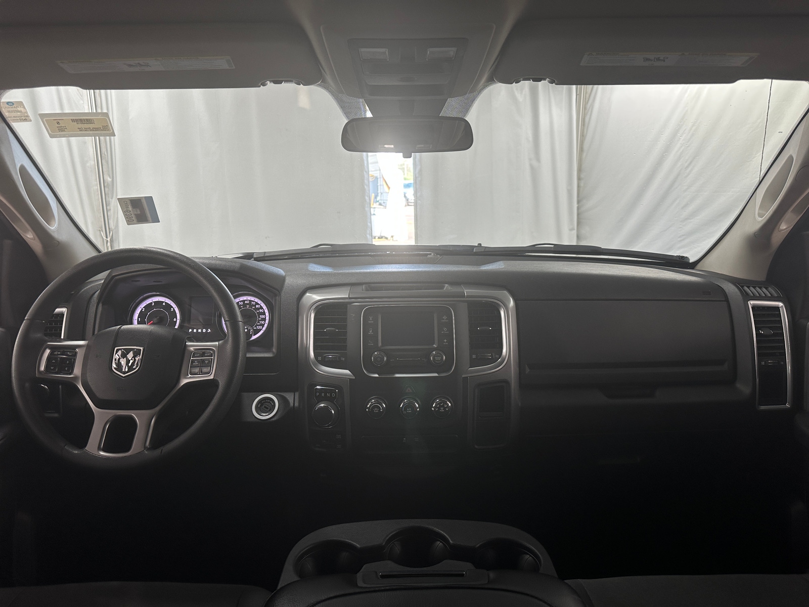 Thumbnail: 2024 RAM 1500 Classic - 3