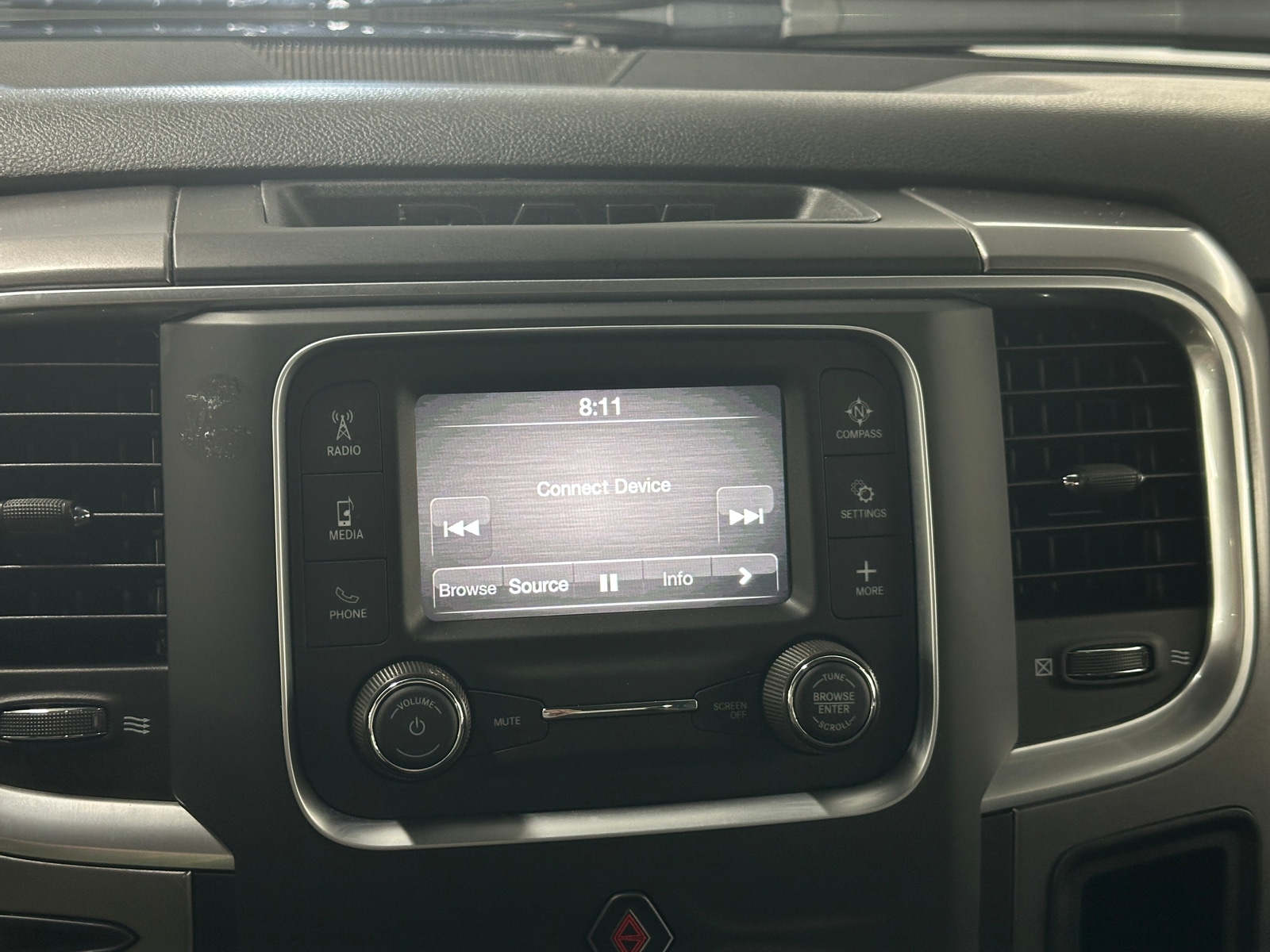 Thumbnail: 2024 RAM 1500 Classic - 4