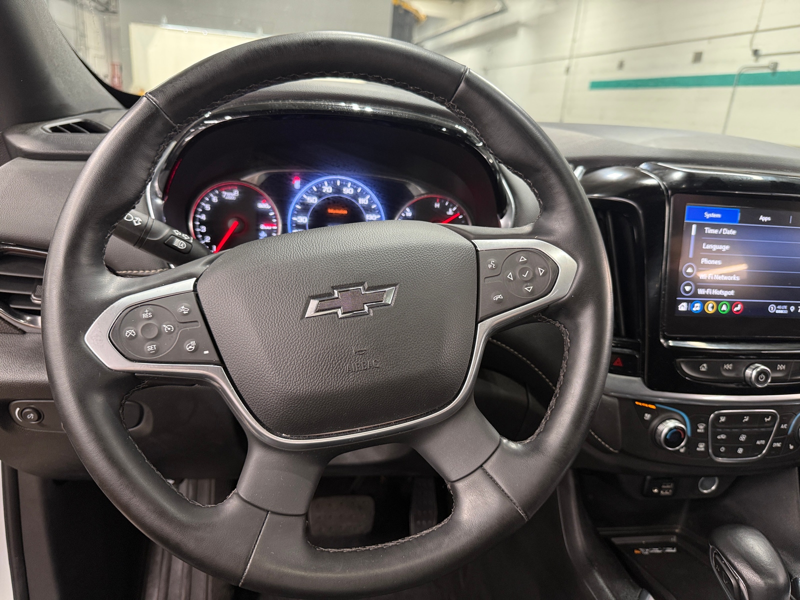 Thumbnail: 2023 Chevrolet Traverse - 4