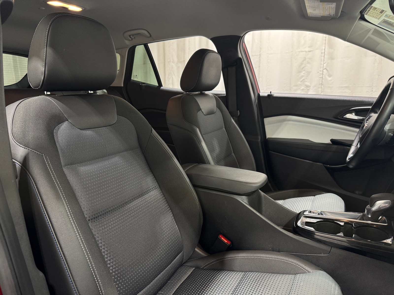Thumbnail: 2025 Chevrolet Trax - 2