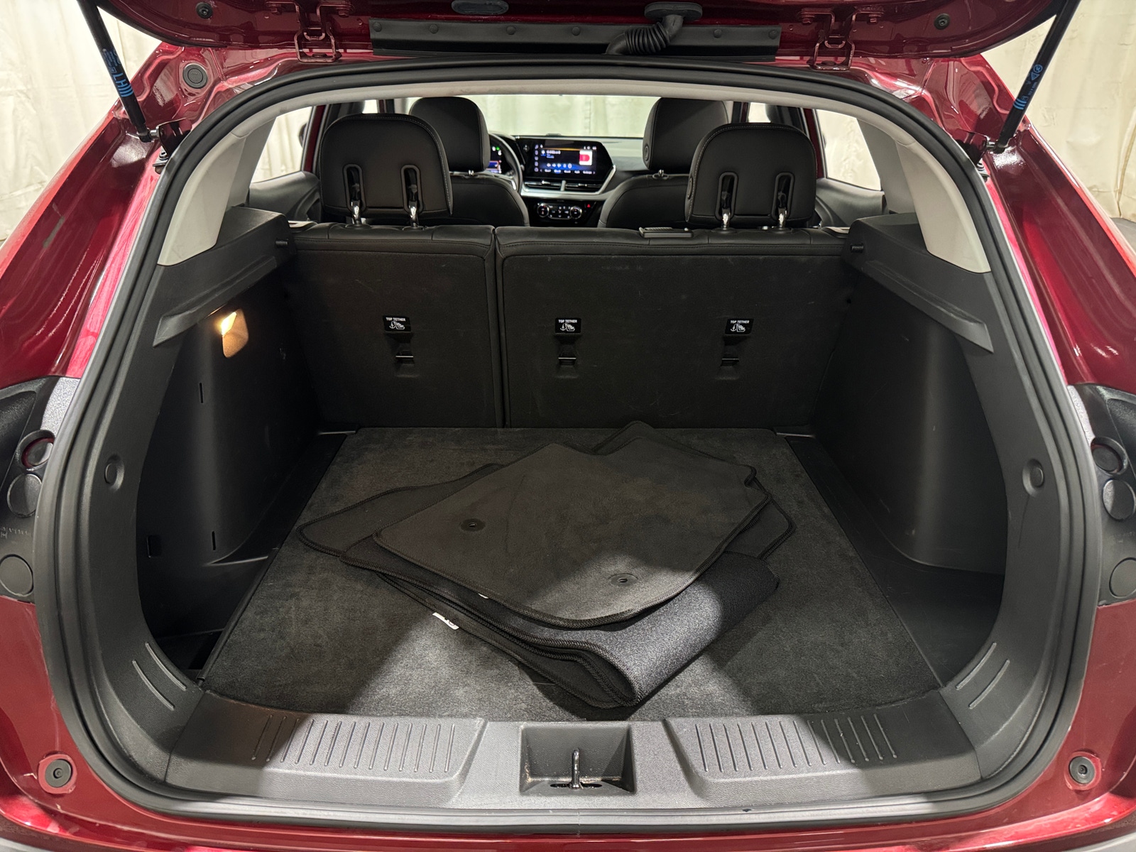 Thumbnail: 2025 Chevrolet Trax - 7