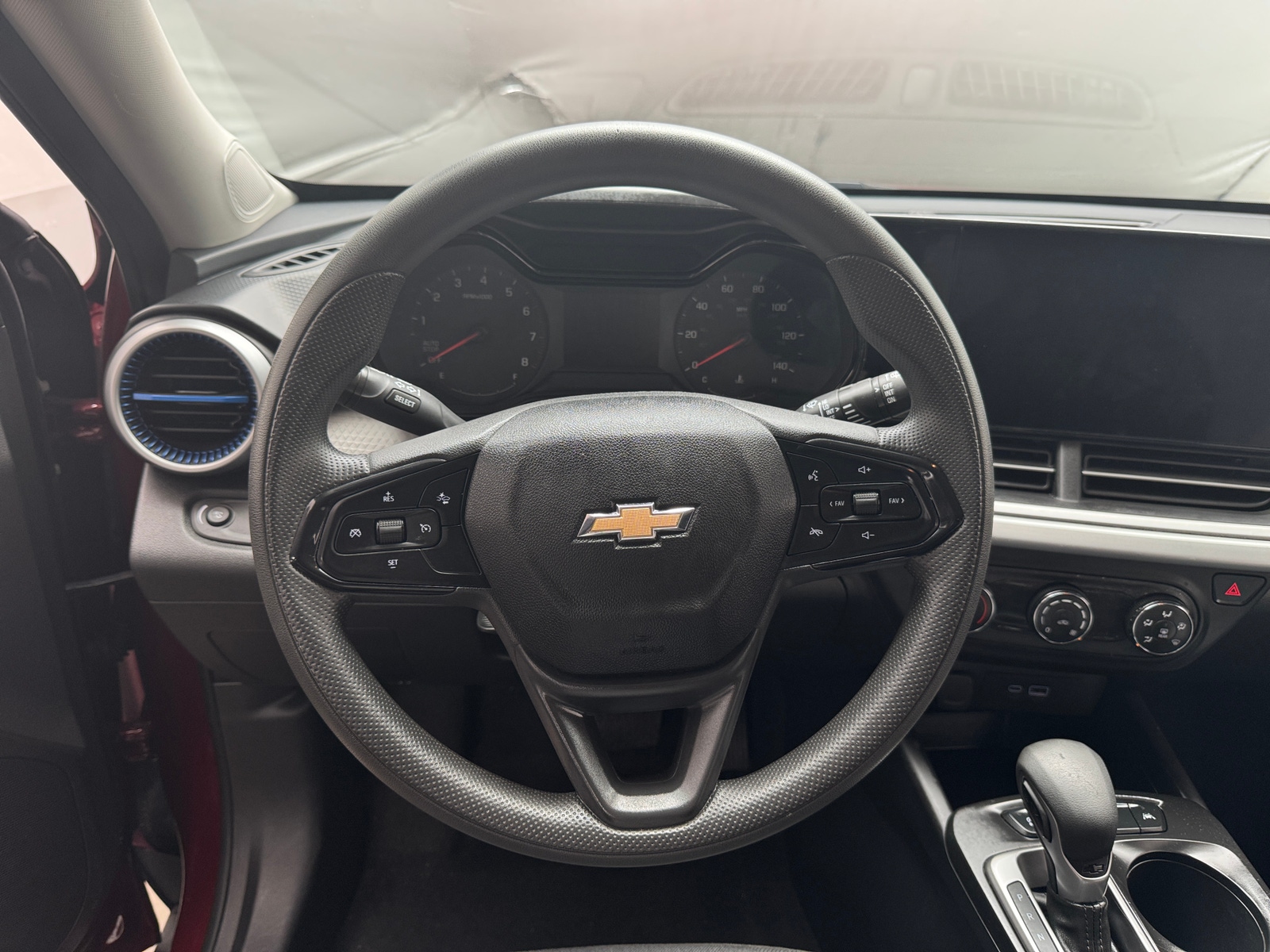 Thumbnail: 2025 Chevrolet Trax - 5