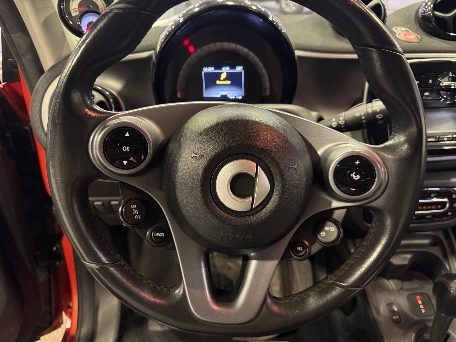 Thumbnail: 2019 smart fortwo - 5