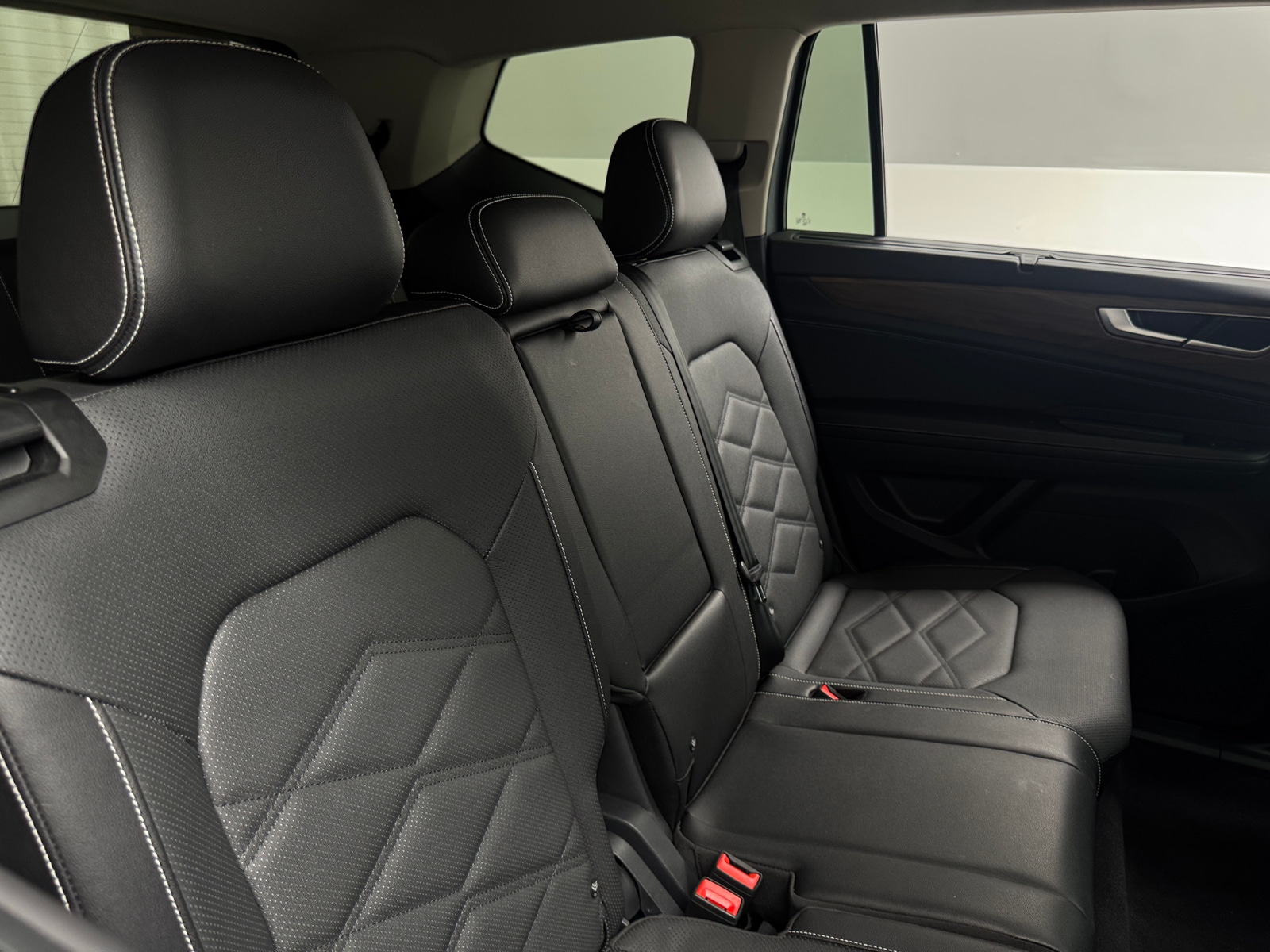Thumbnail: 2026 Volkswagen Atlas - 5