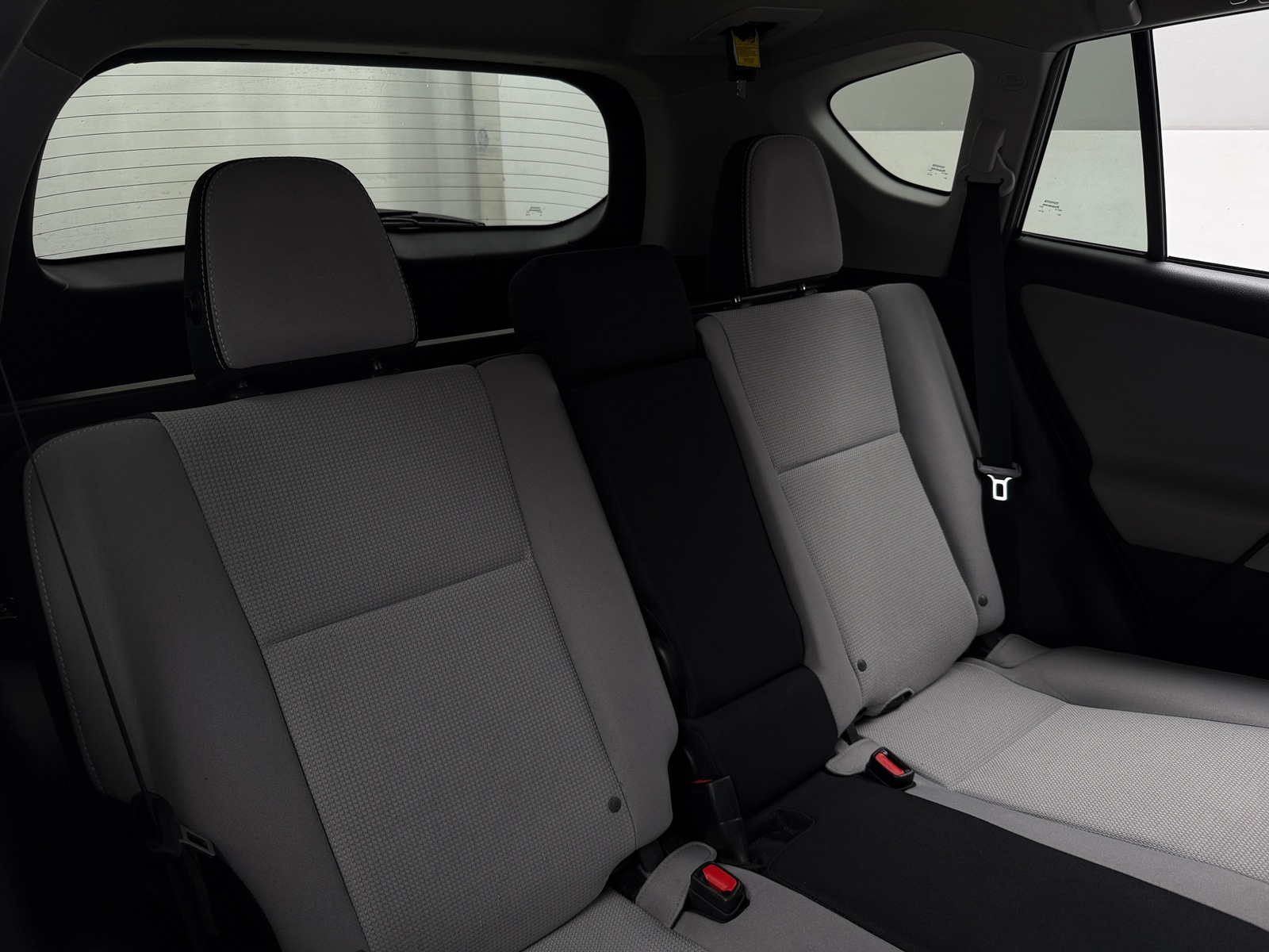 Thumbnail: 2018 Toyota RAV4 - 6