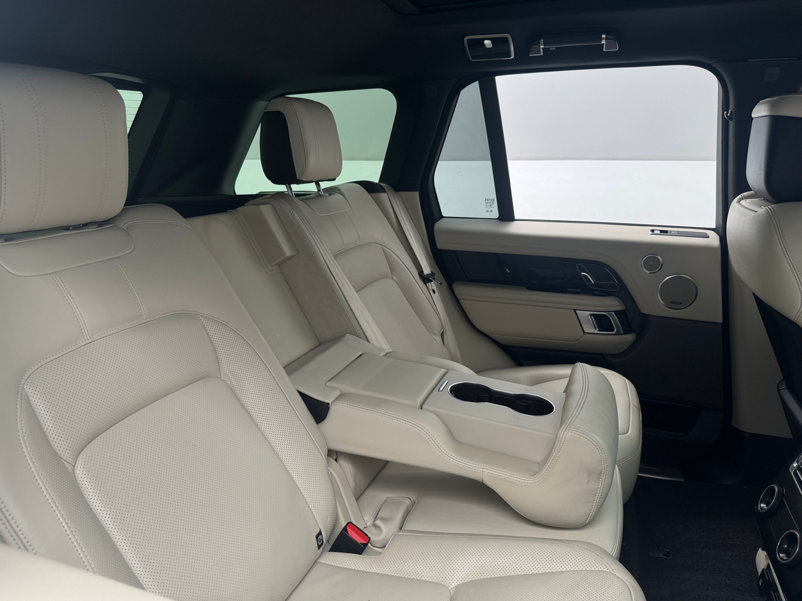 Thumbnail: 2020 Land Rover Range Rover - 5