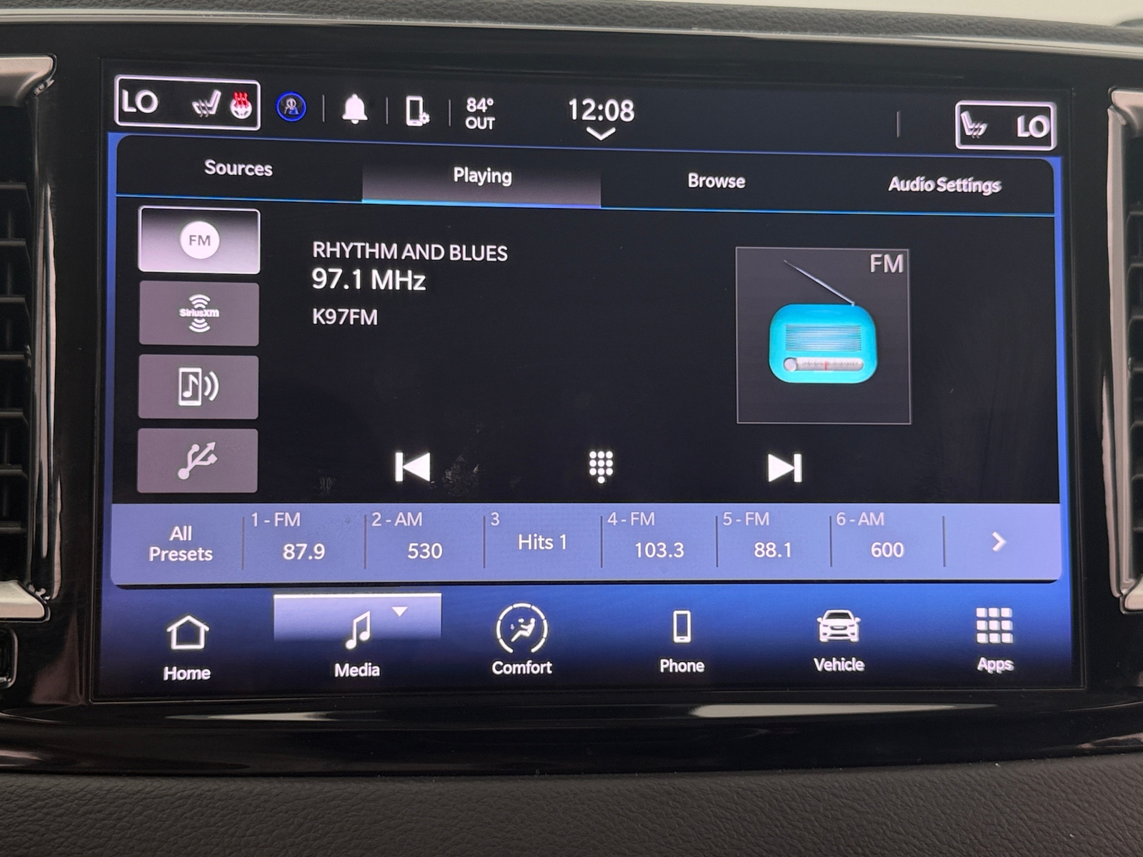 Thumbnail: 2024 Chrysler Pacifica - 3