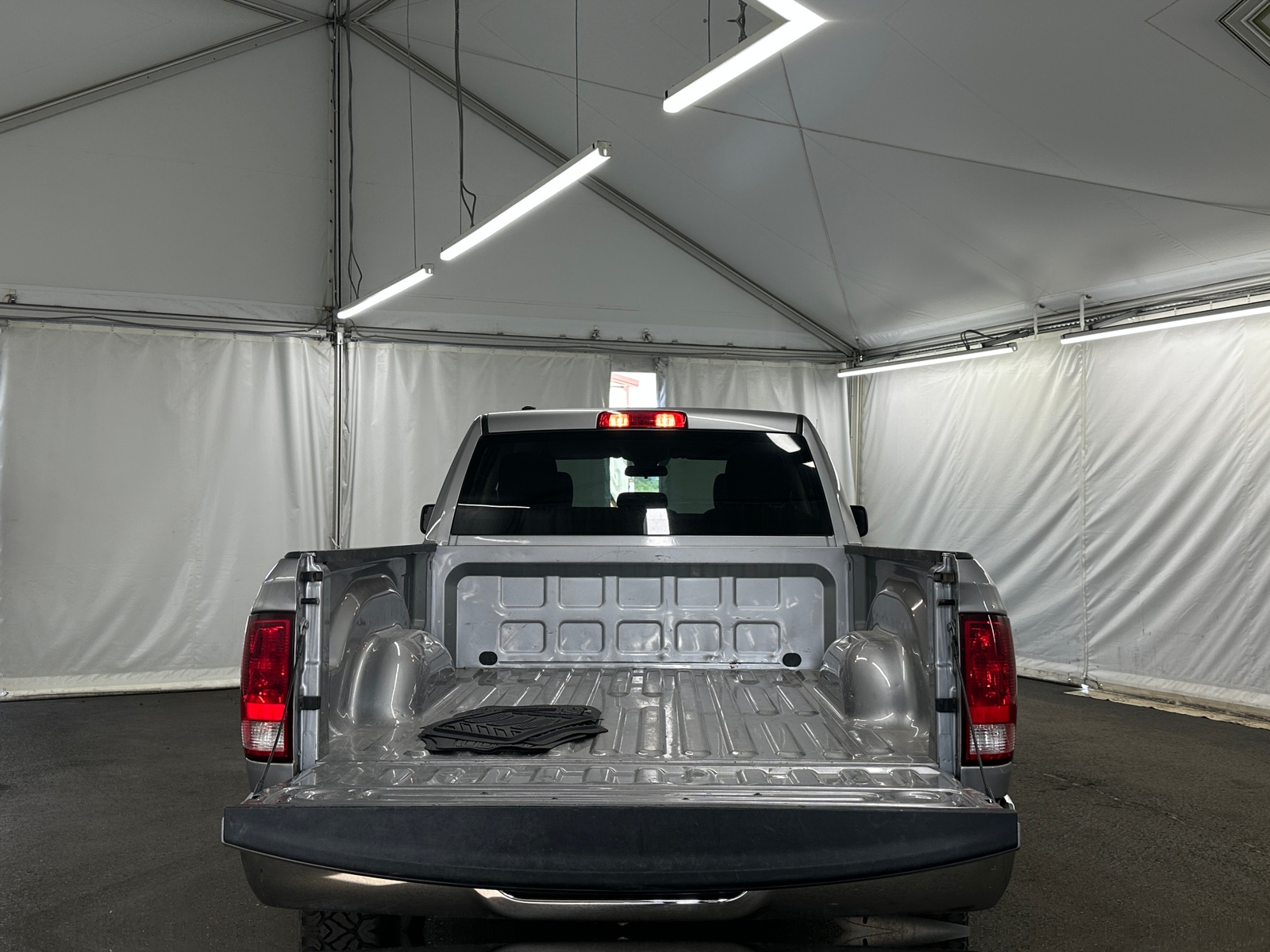 Thumbnail: 2024 RAM 1500 Classic - 7