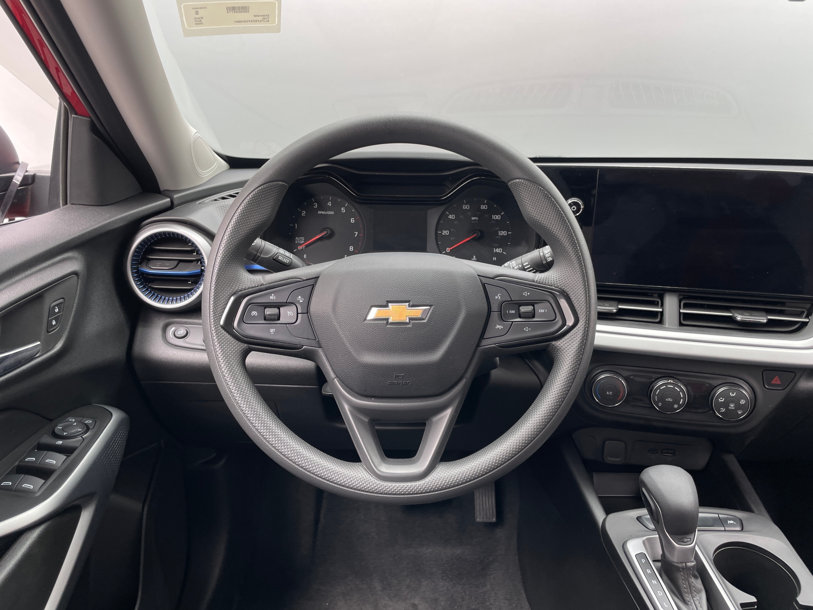 Thumbnail: 2026 Chevrolet Trax - 5