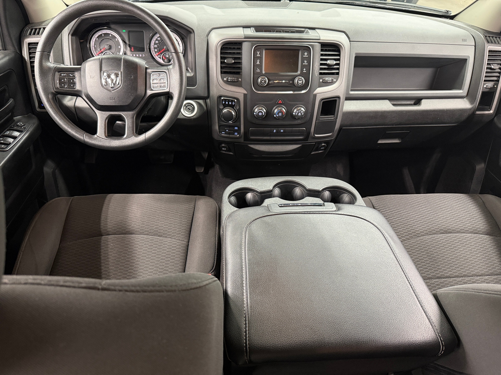 Thumbnail: 2019 RAM 1500 Classic - 3
