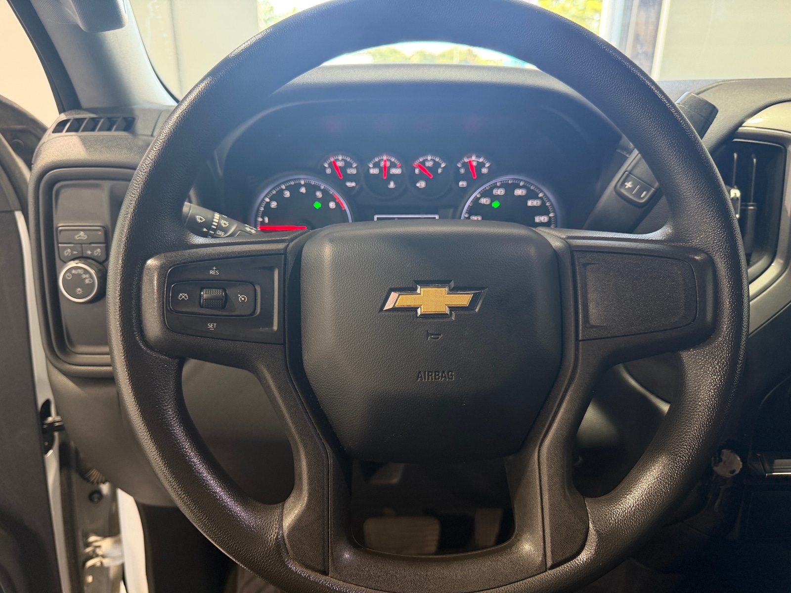 Thumbnail: 2020 Chevrolet Silverado 1500 - 5