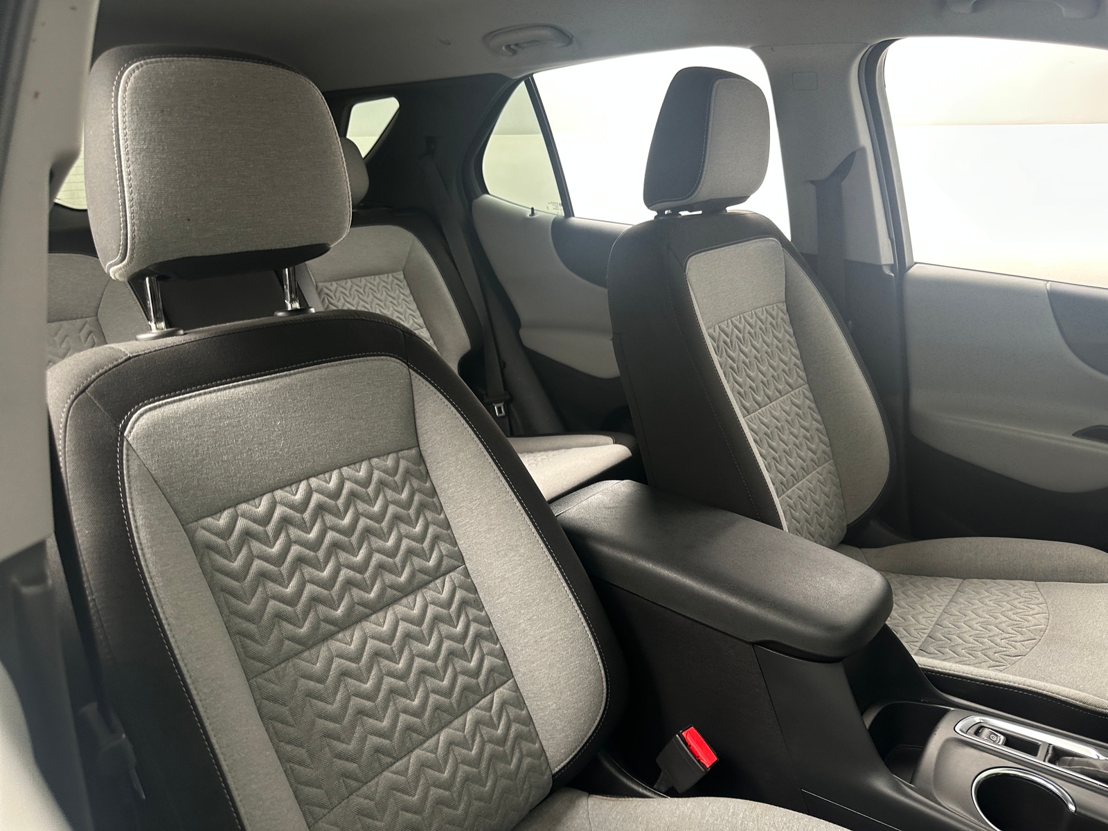 Thumbnail: 2022 Chevrolet Equinox - 2