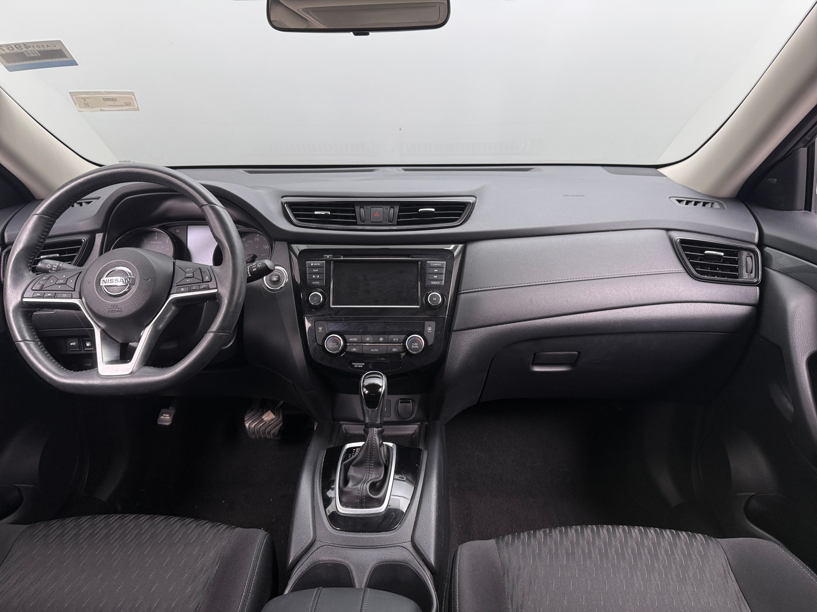 Thumbnail: 2018 Nissan Rogue - 3
