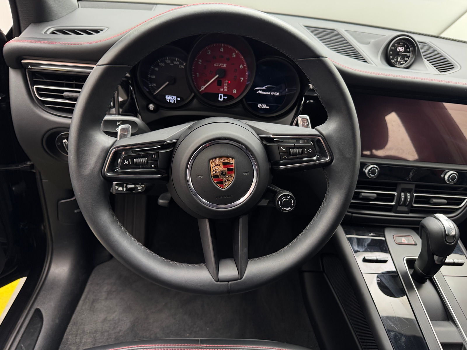 Thumbnail: 2025 Porsche Macan - 4