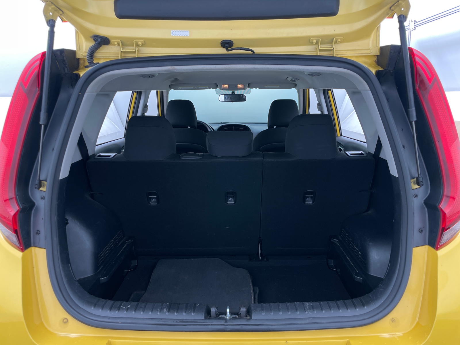 Thumbnail: 2020 Kia Soul - 7