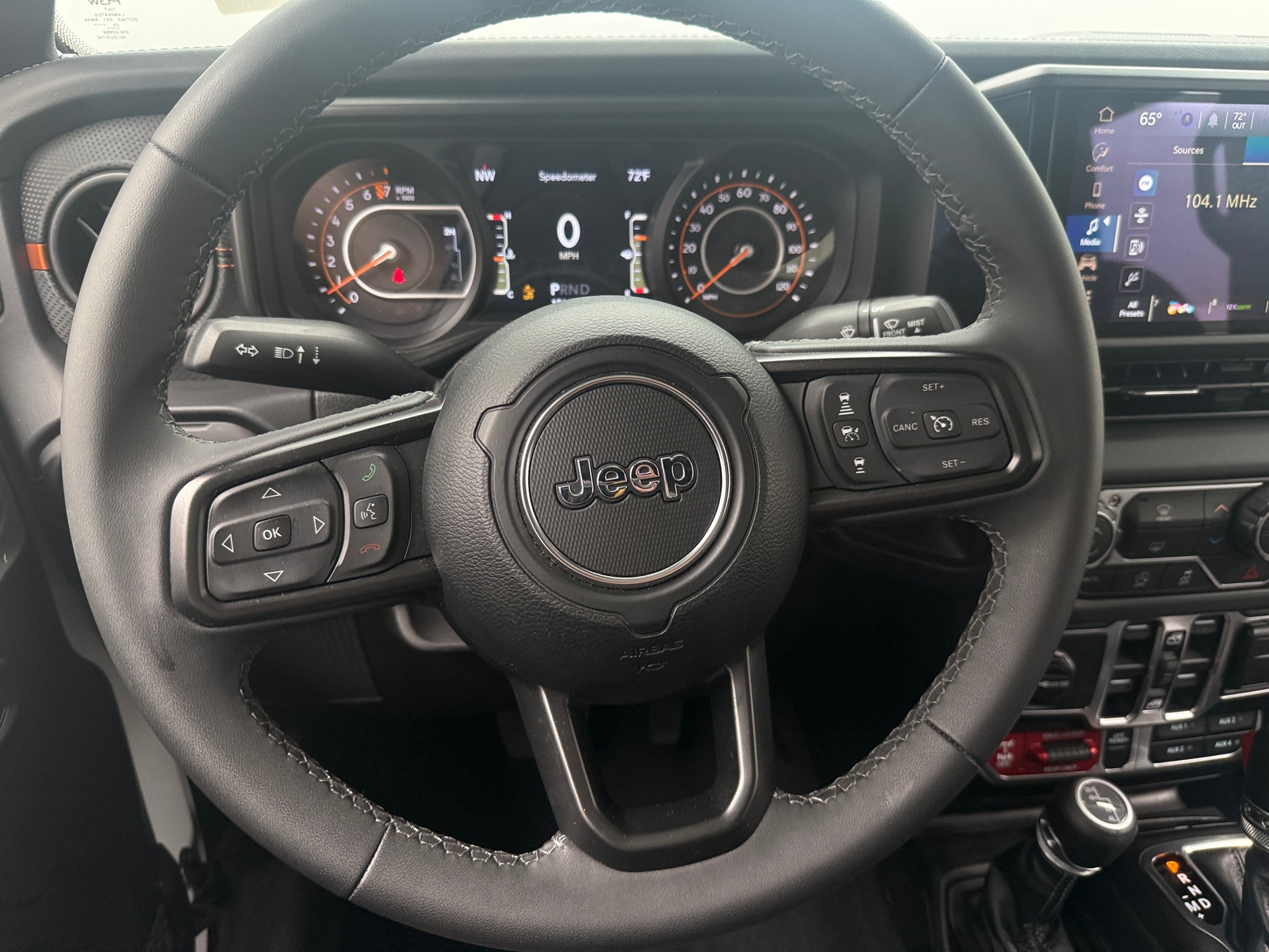Thumbnail: 2026 Jeep Gladiator - 5