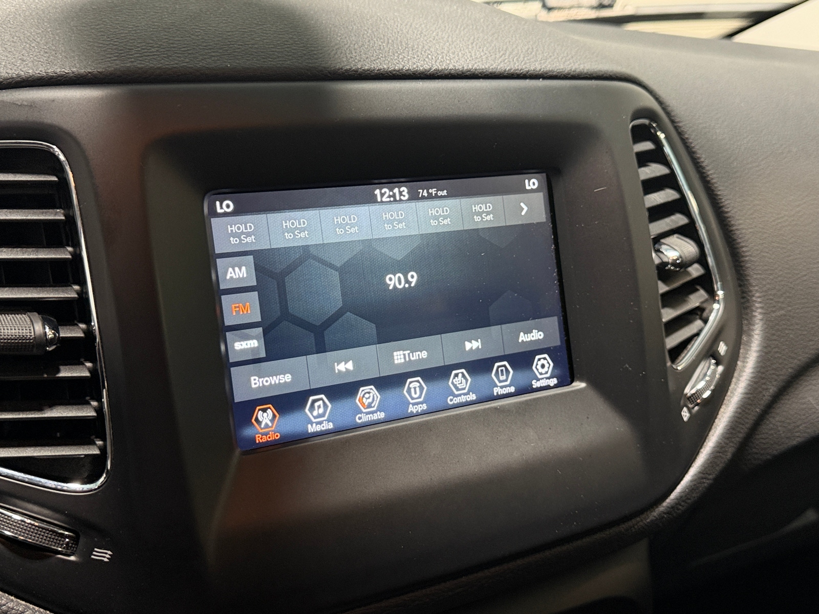 Thumbnail: 2020 Jeep Compass - 4