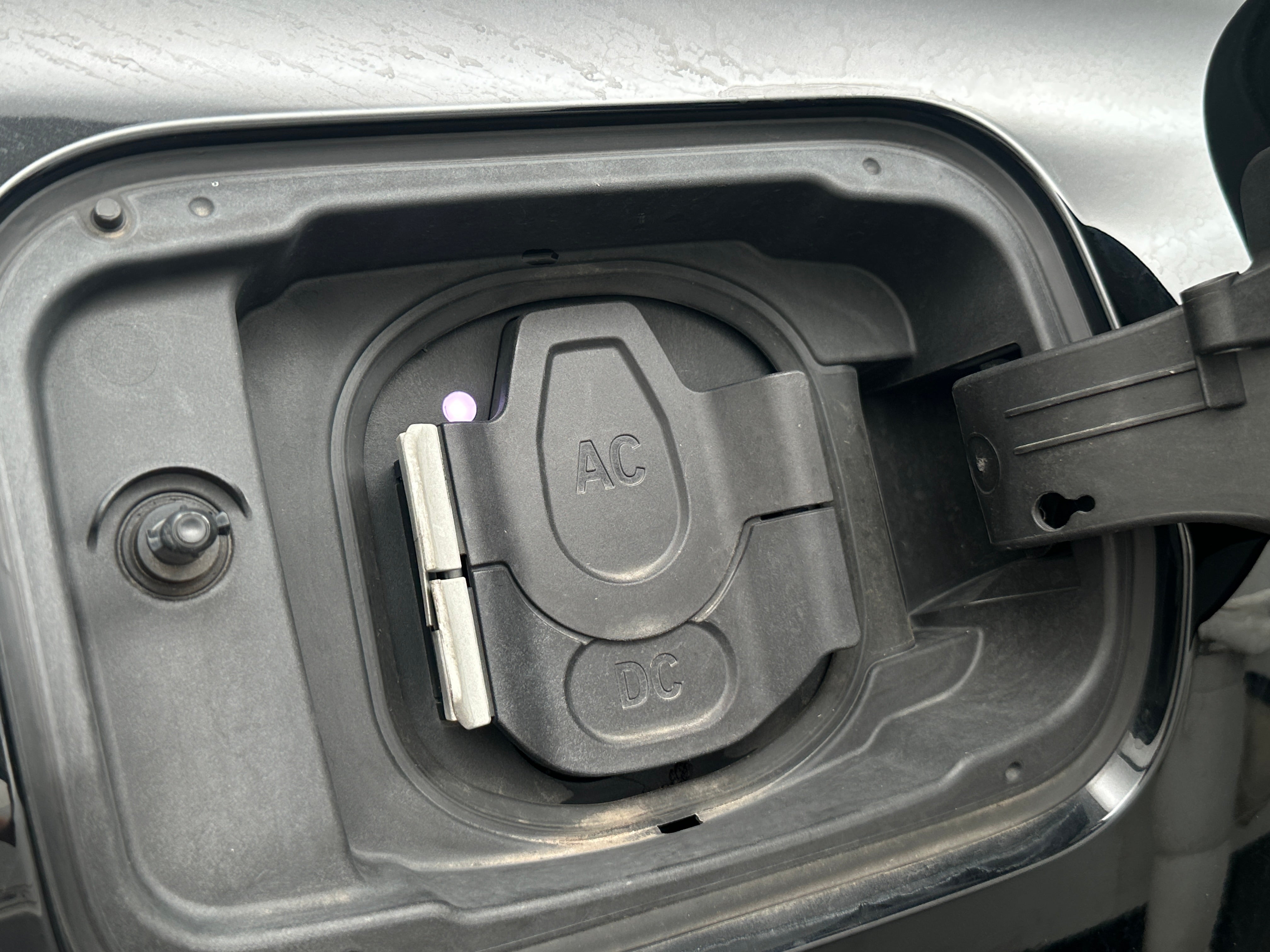 Used 2023 BMW i4 40 with VIN WBY73AW07PFR28011 for sale in Pewaukee, WI