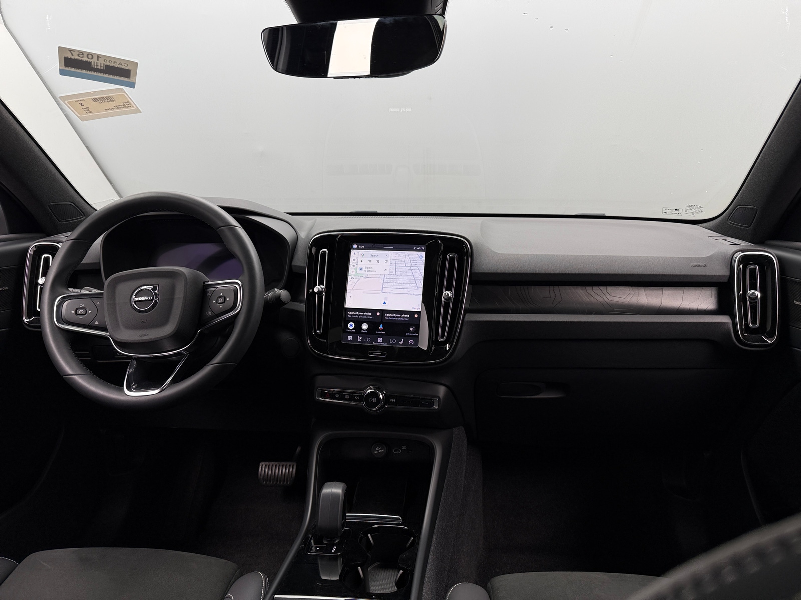 Thumbnail: 2023 Volvo C40 - 3