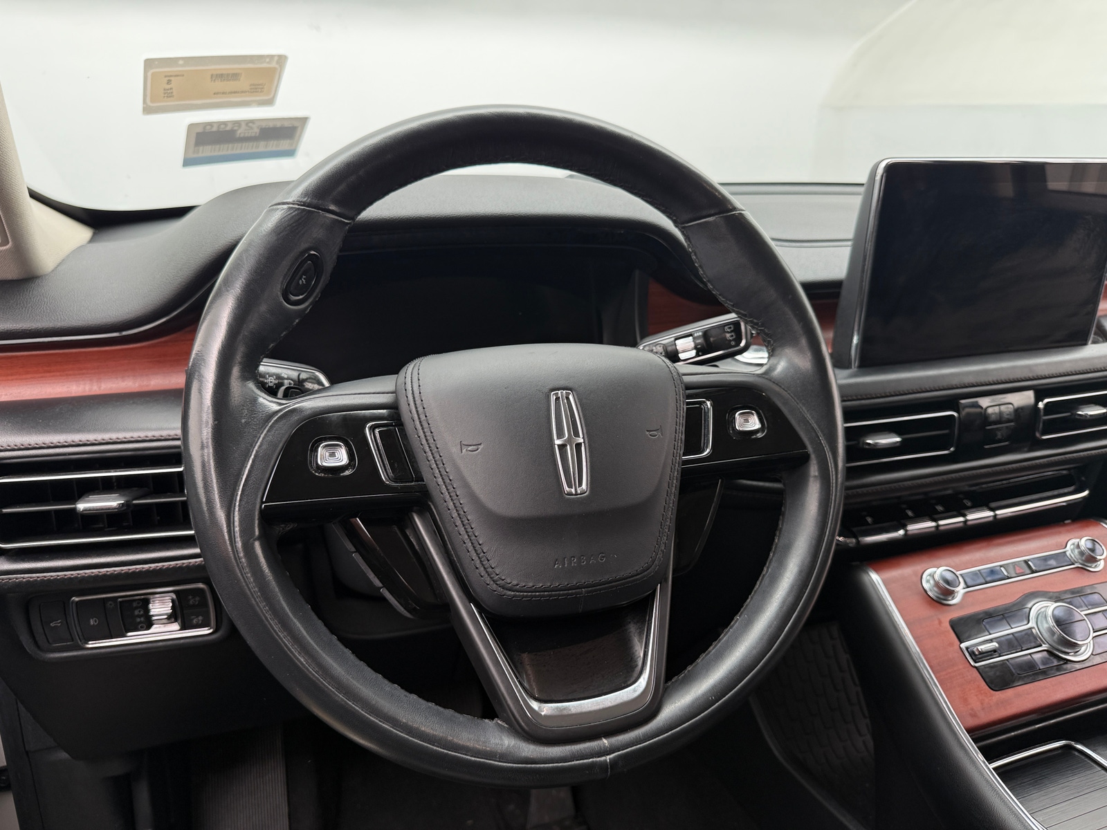 Thumbnail: 2021 Lincoln Aviator - 4