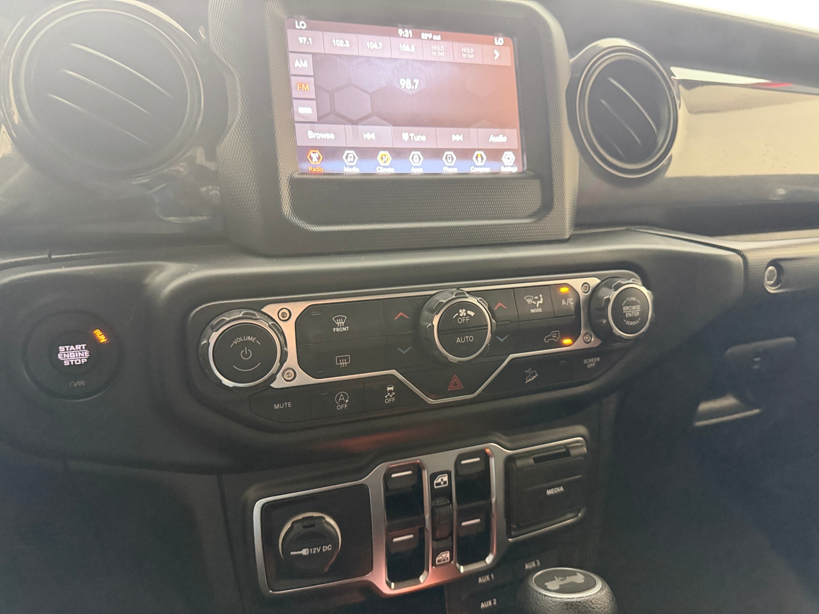 Thumbnail: 2020 Jeep Wrangler - 4