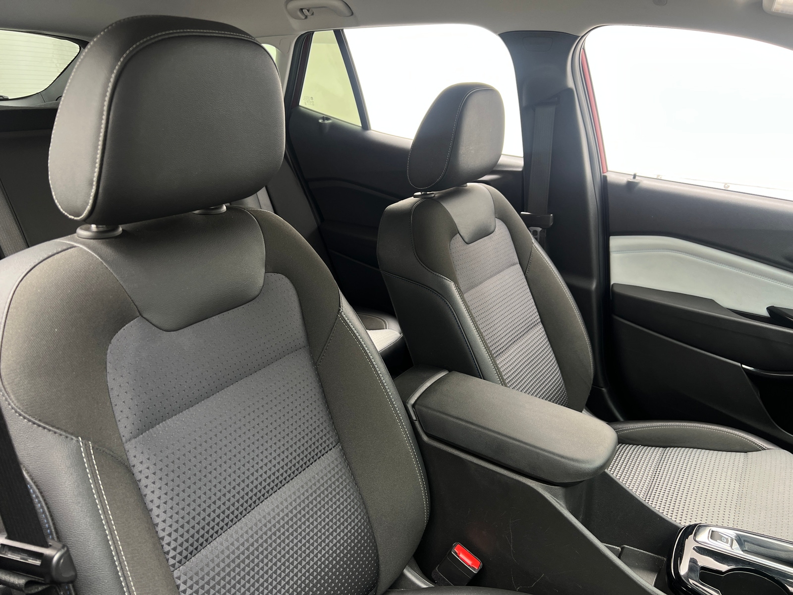 Thumbnail: 2025 Chevrolet Trax - 2