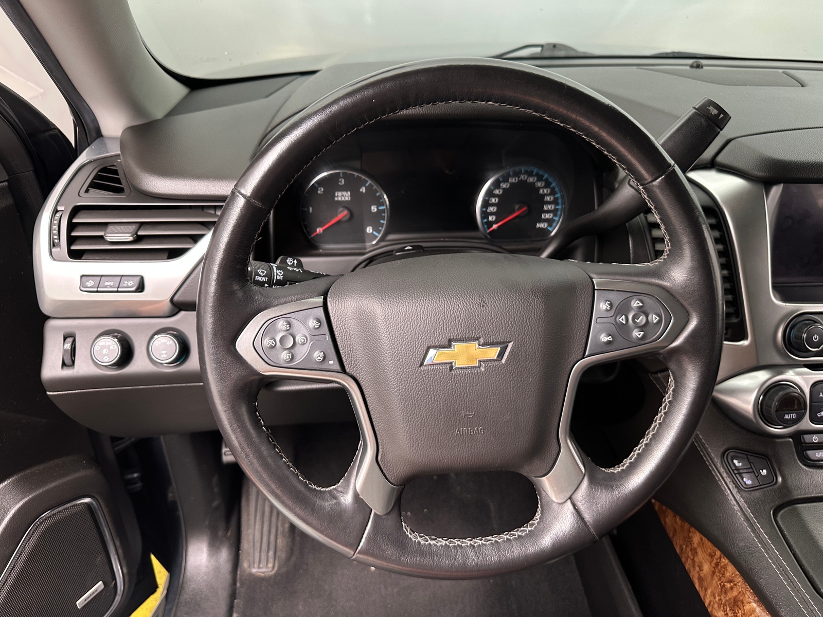 Thumbnail: 2020 Chevrolet Suburban - 4