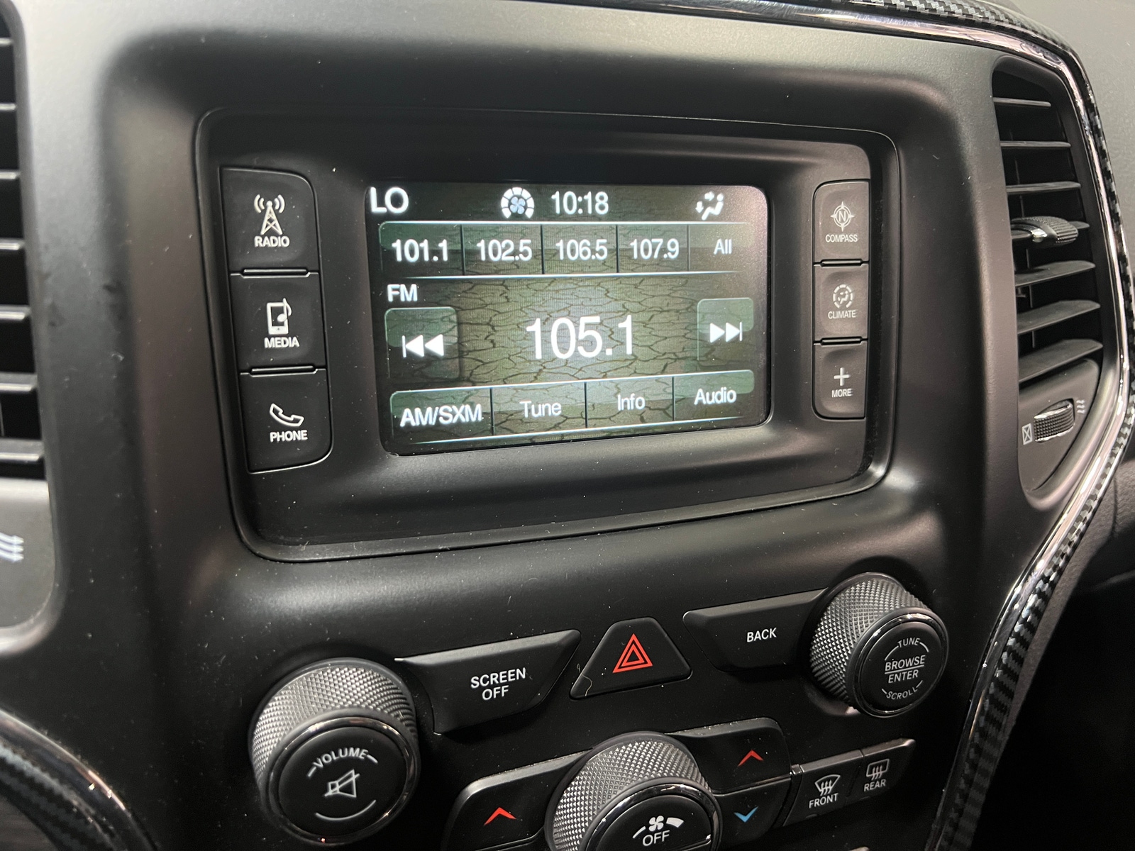 Thumbnail: 2017 Jeep Grand Cherokee - 4