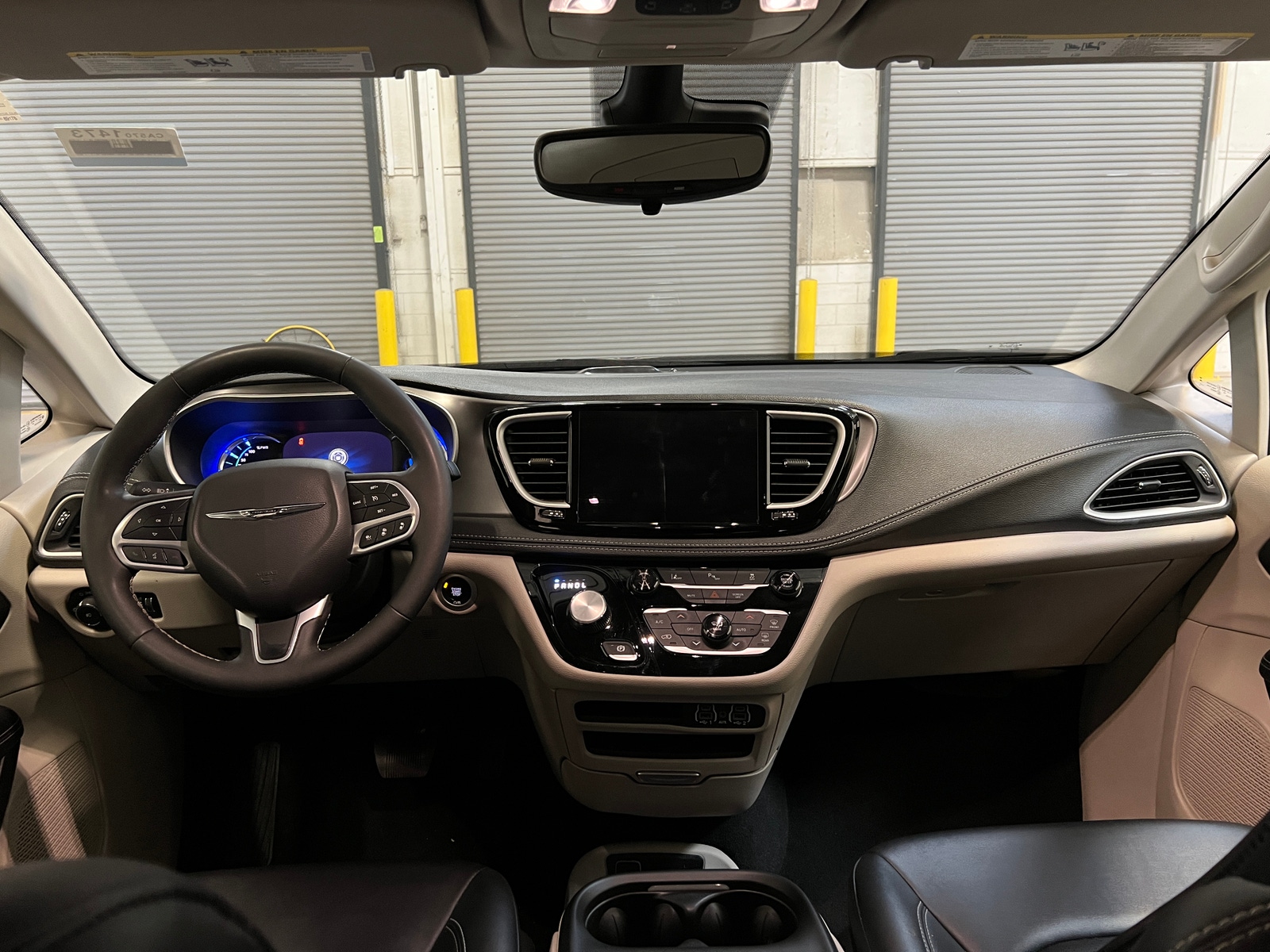 Thumbnail: 2024 Chrysler Pacifica - 2
