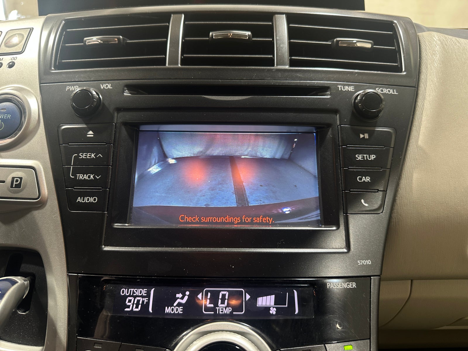 Thumbnail: 2012 Toyota Prius v - 4