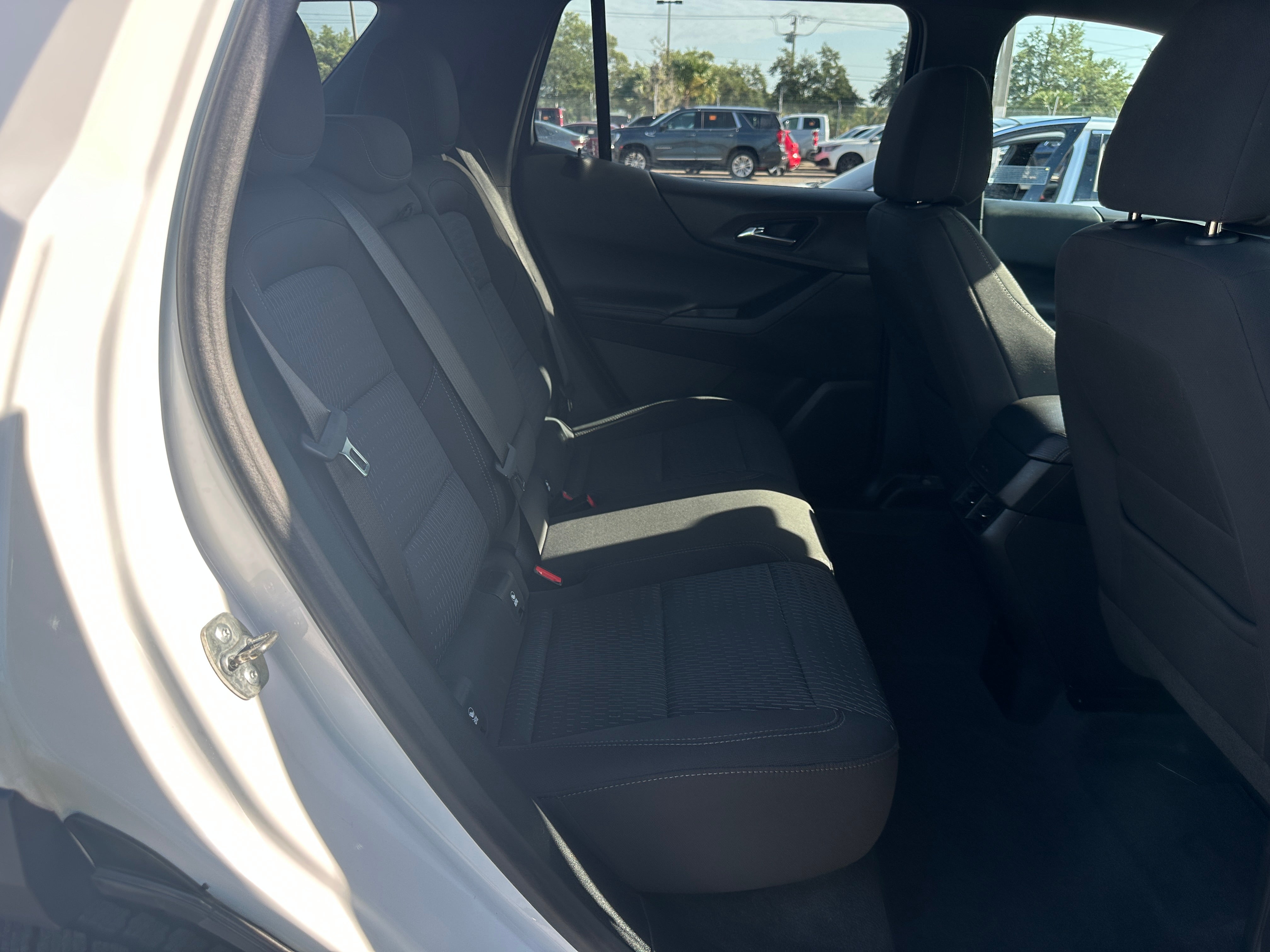 2025 Chevrolet Equinox LT - Photo 5