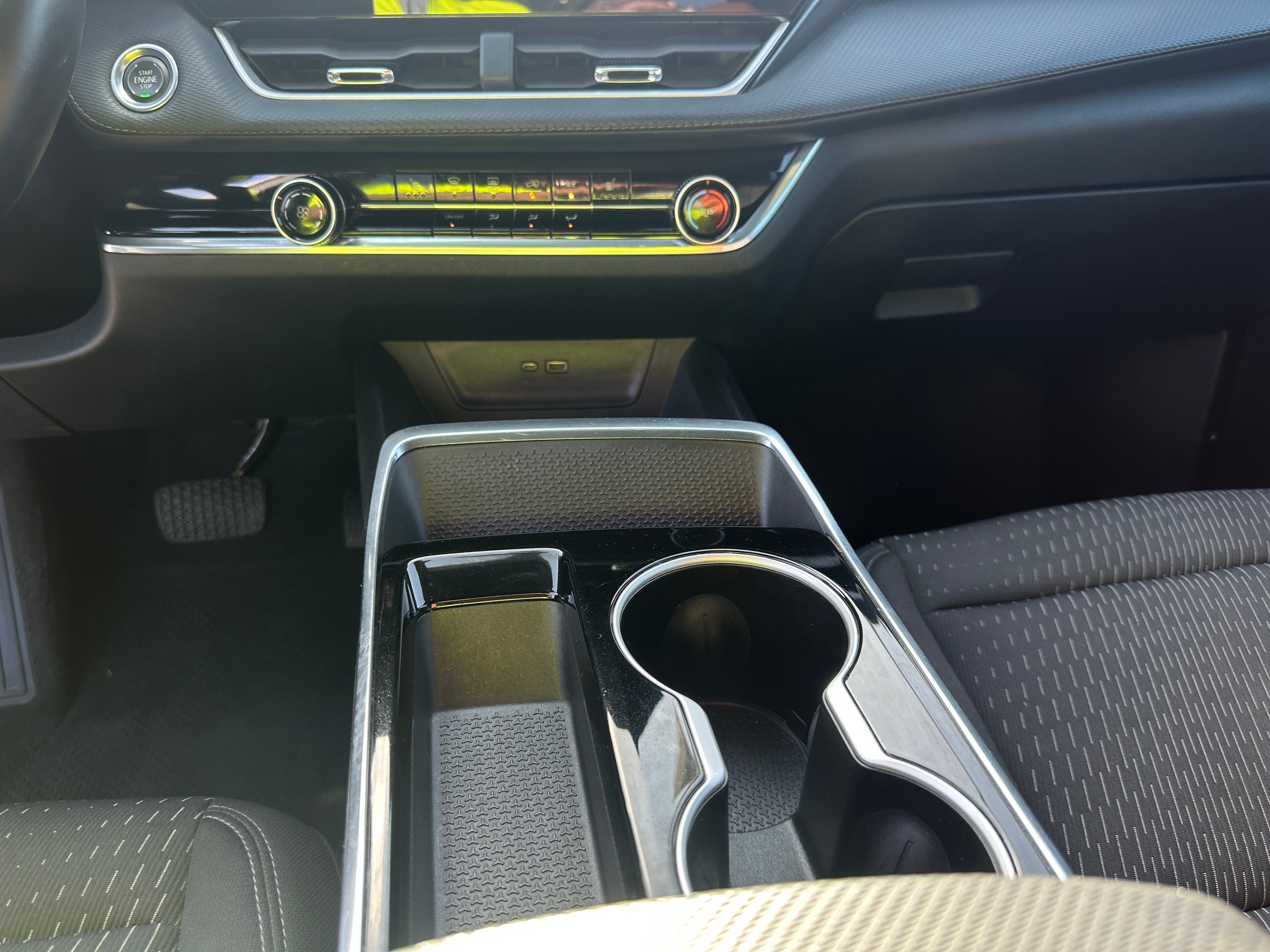 2025 Chevrolet Equinox LT - Photo 8