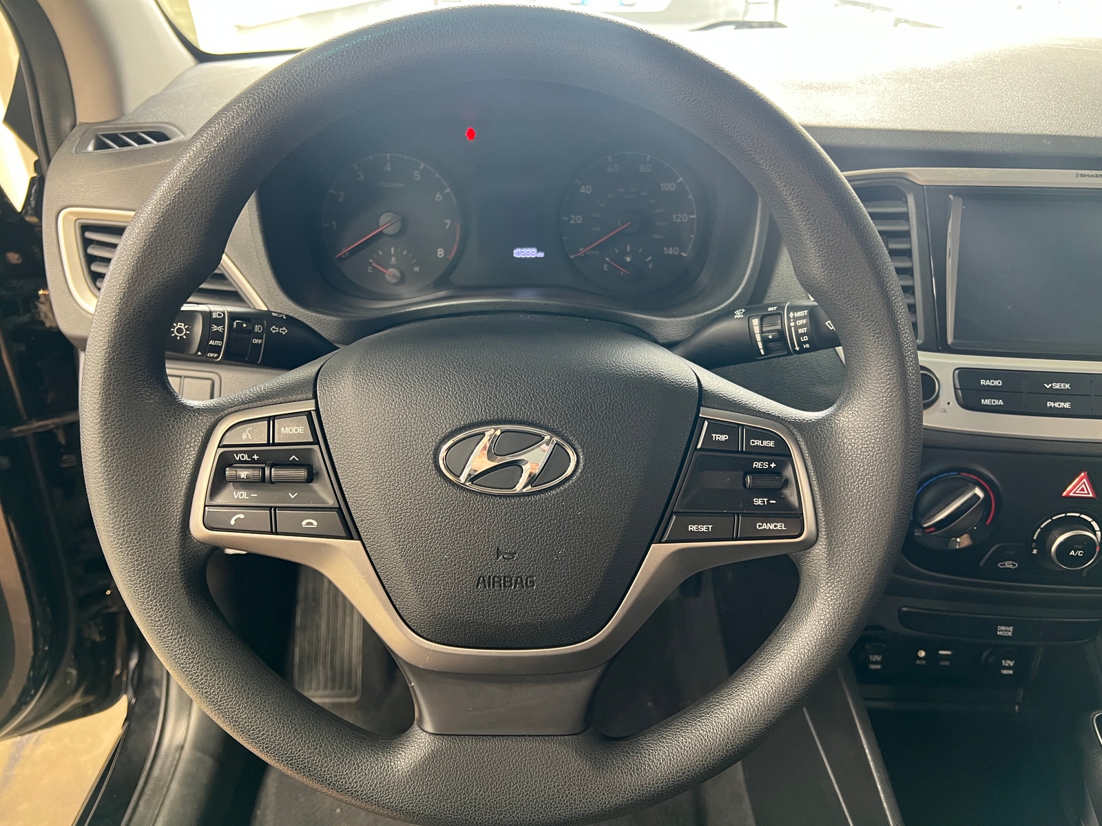 Thumbnail: 2022 Hyundai Accent - 5