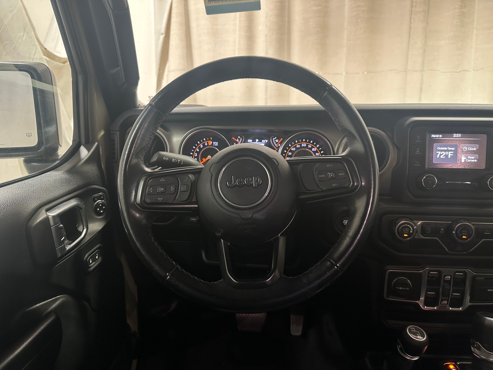Thumbnail: 2020 Jeep Gladiator - 5