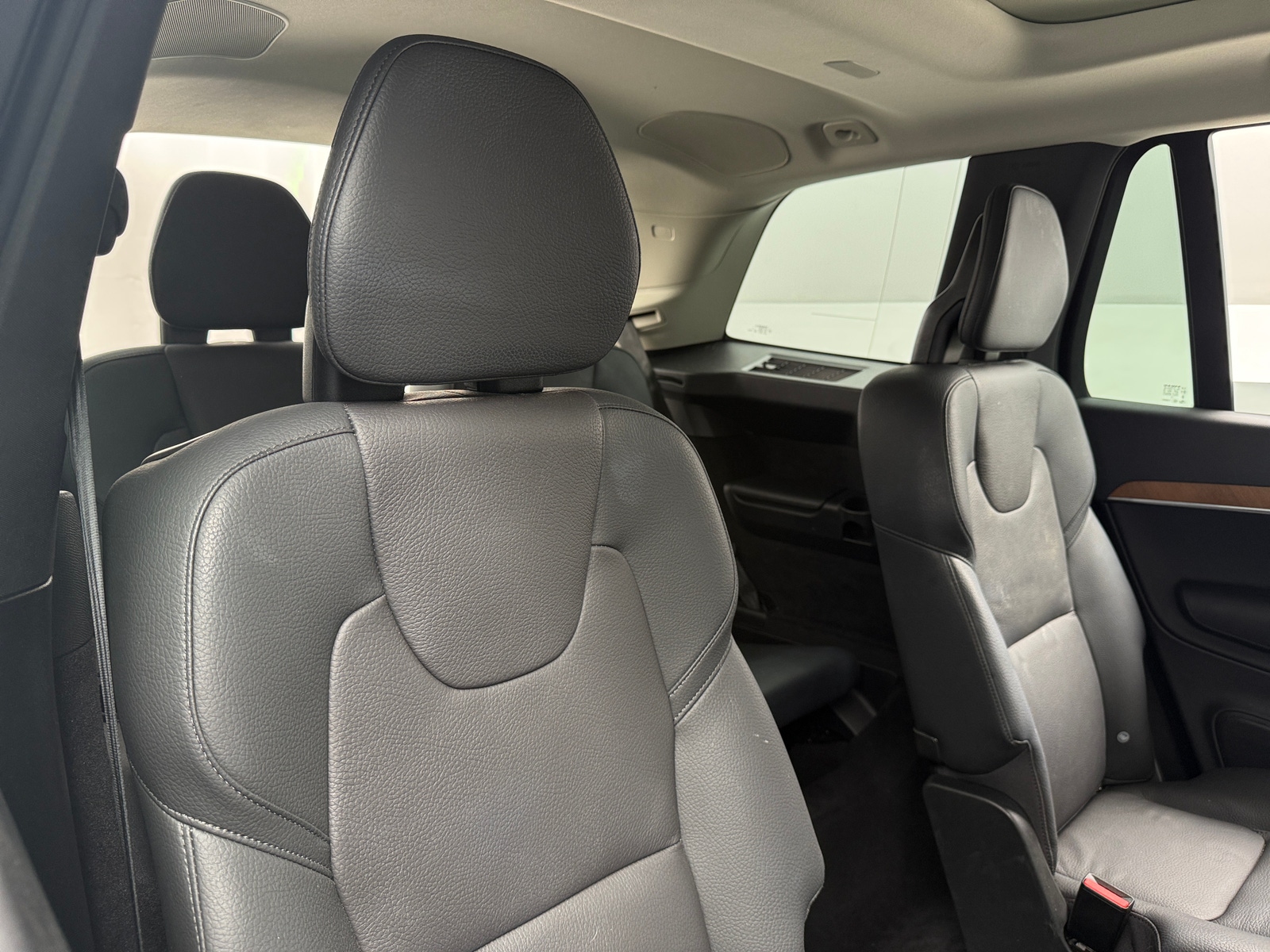 Thumbnail: 2025 Volvo XC90 - 5