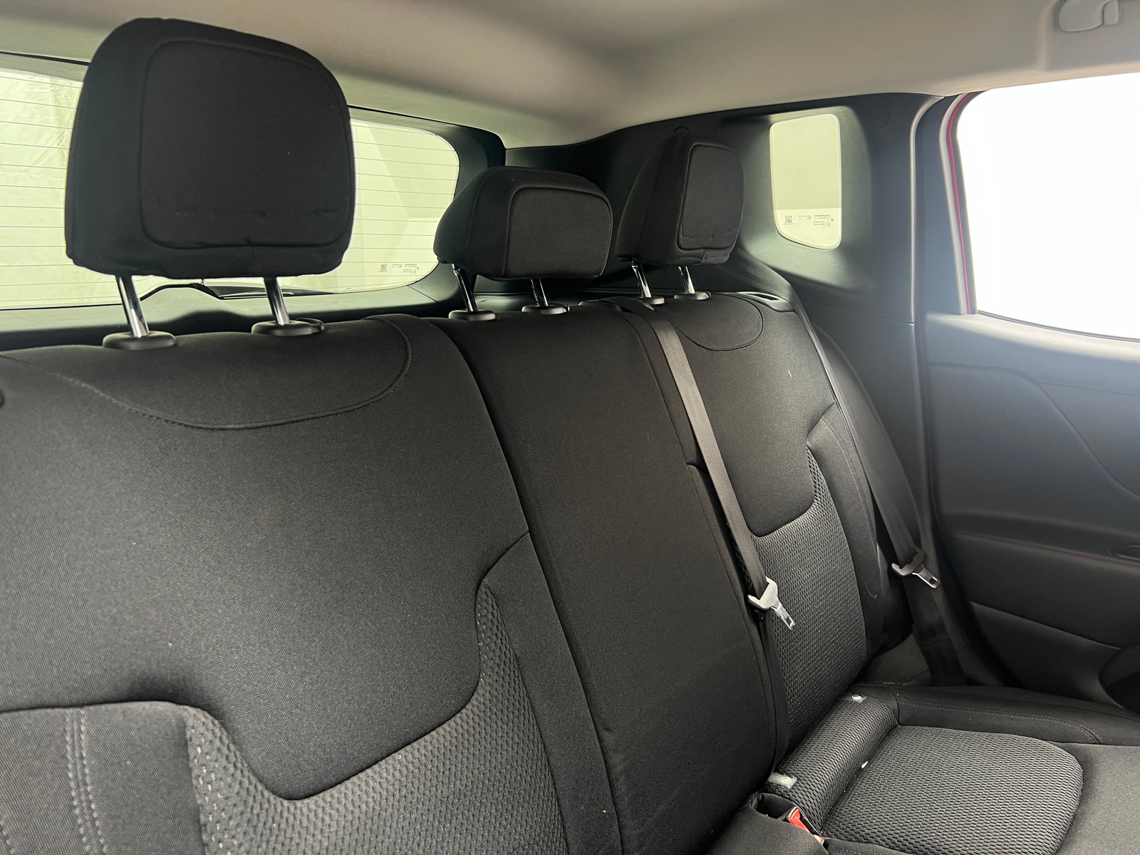 Thumbnail: 2018 Jeep Renegade - 6